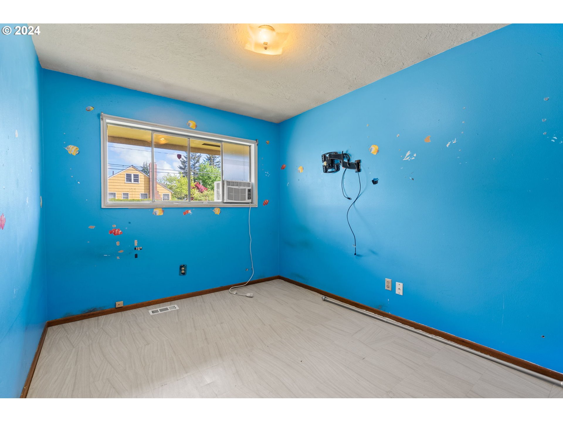 11404 SE HOLGATE BLVD