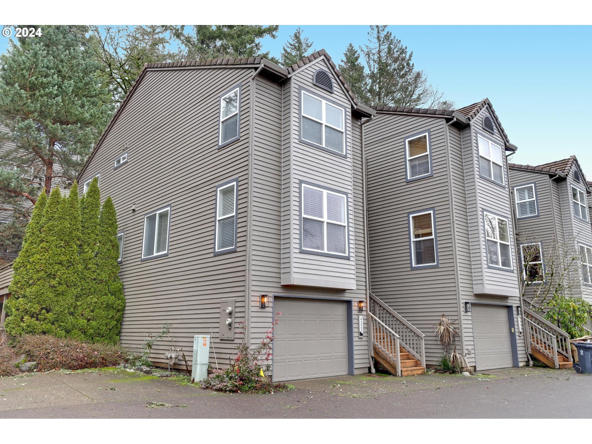 4333 SILVER CT