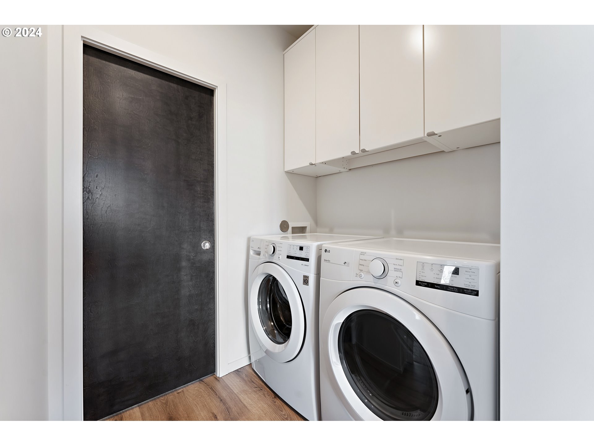 3579 N VANCOUVER AVE