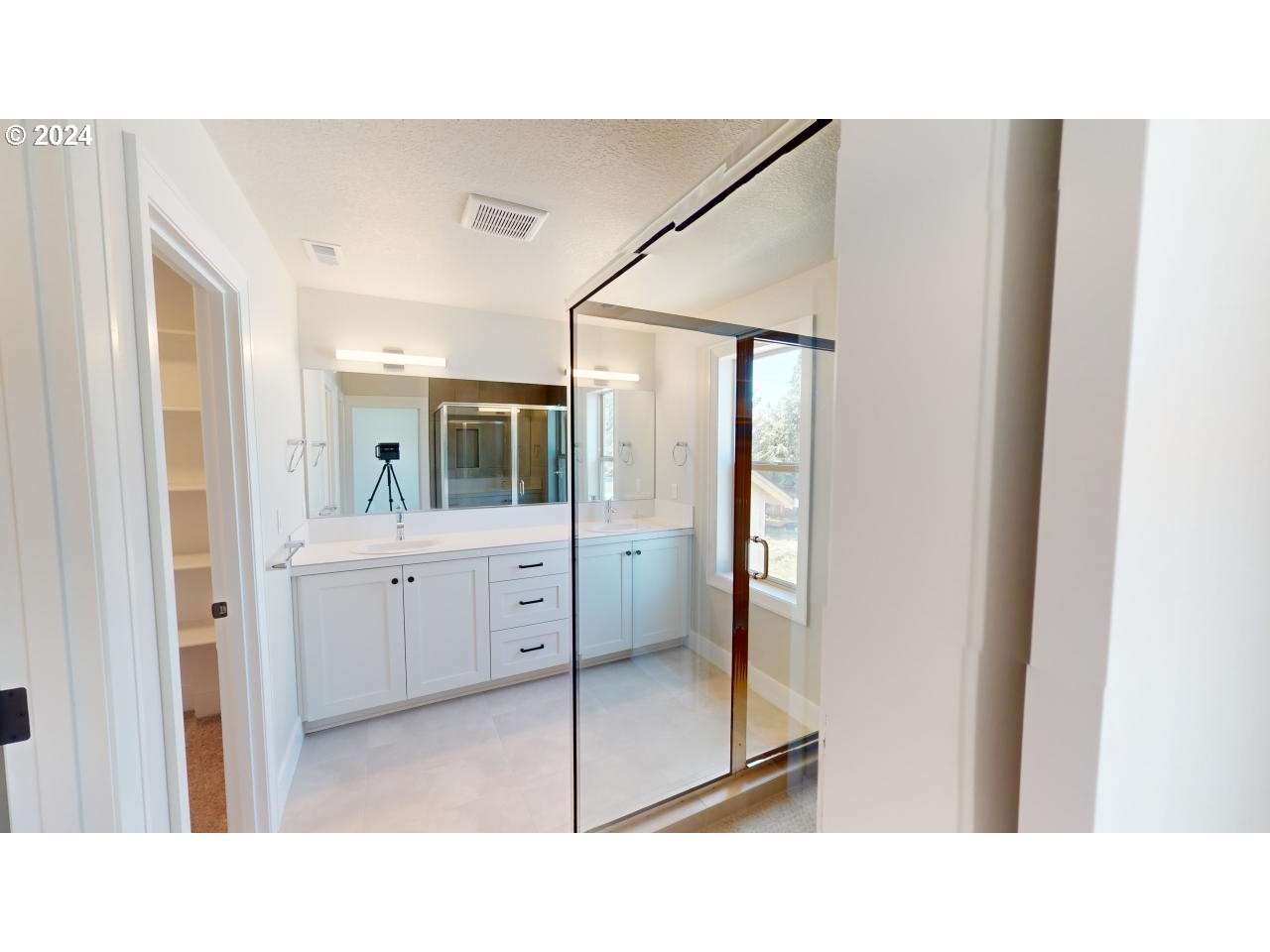 2418 SE Maybrook LN Lot 19B