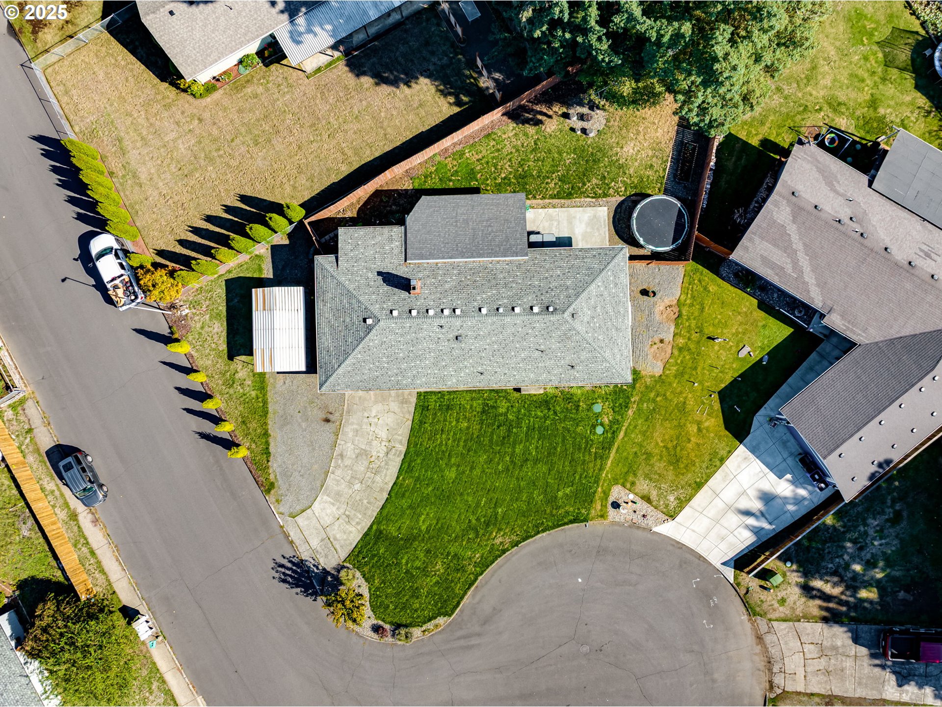 10005 NE BANTON DR