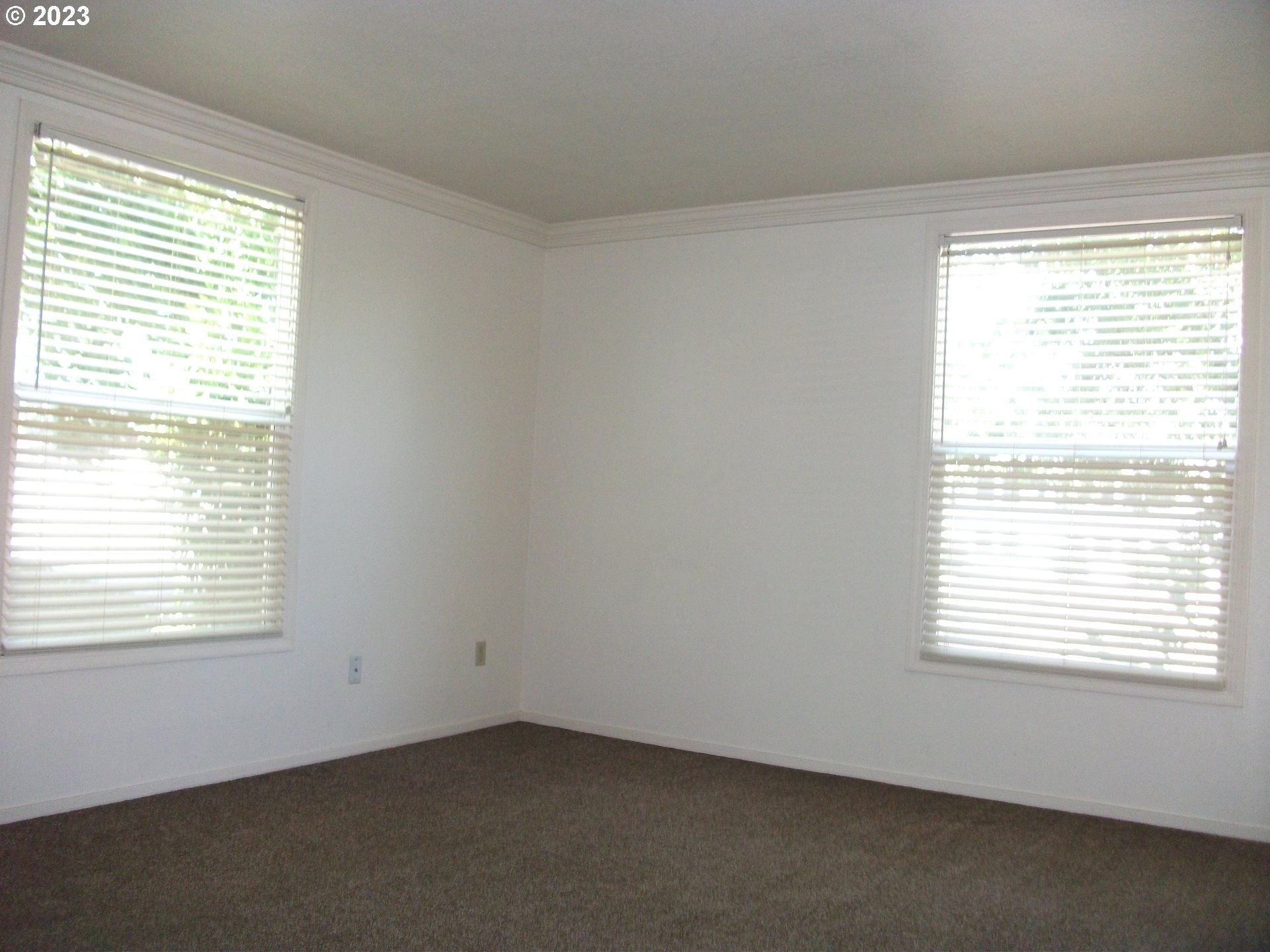 4318 SE MILWAUKIE AVE