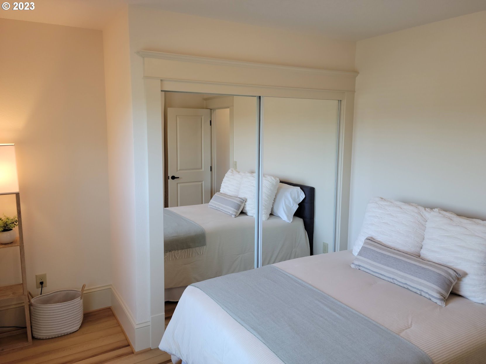 4318 SE MILWAUKIE AVE