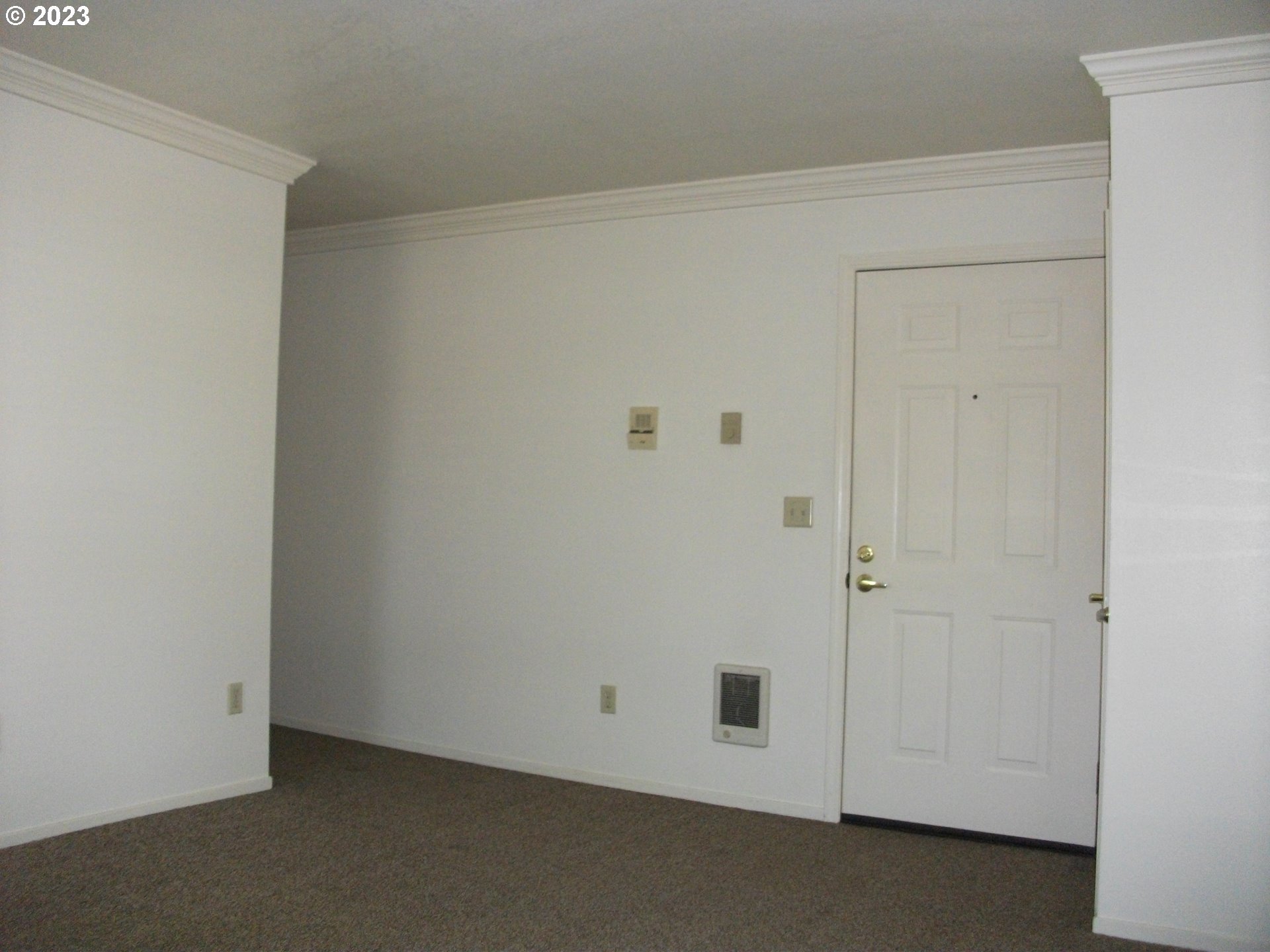 4318 SE MILWAUKIE AVE