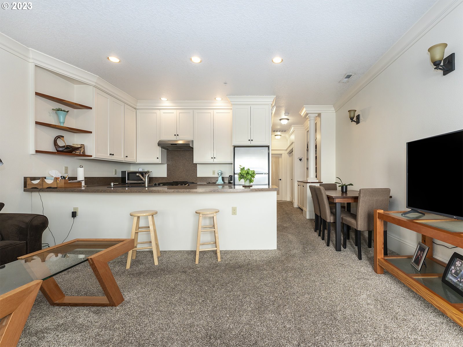 4318 SE MILWAUKIE AVE