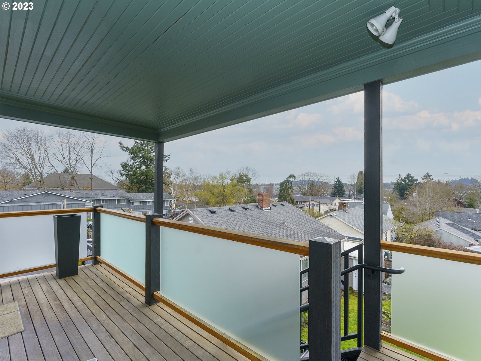 4318 SE MILWAUKIE AVE