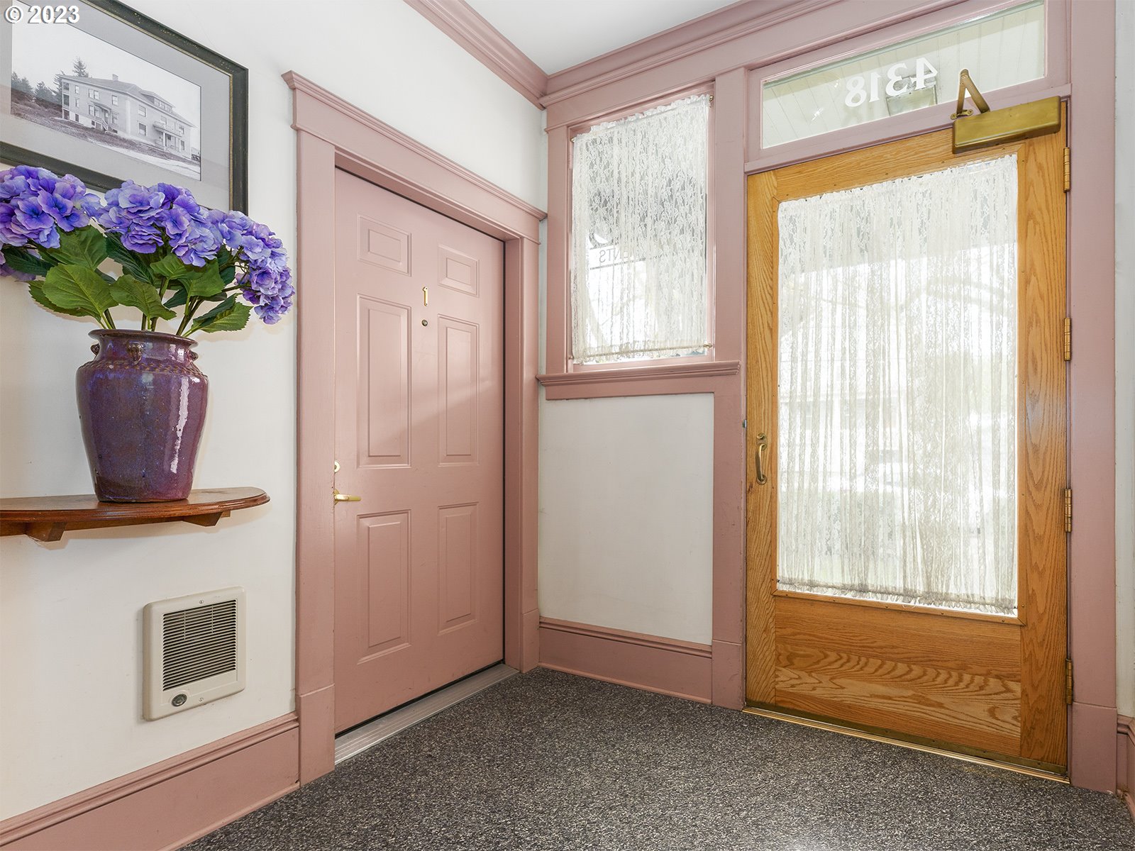 4318 SE MILWAUKIE AVE