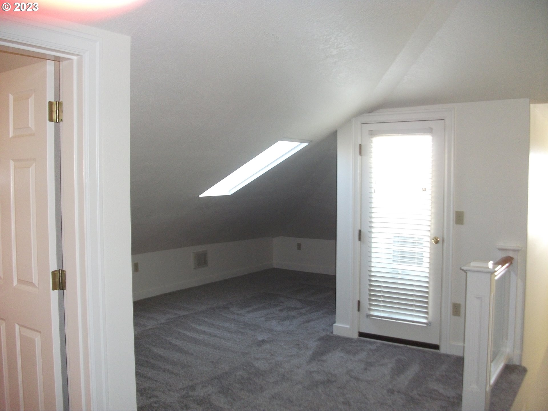 4318 SE MILWAUKIE AVE