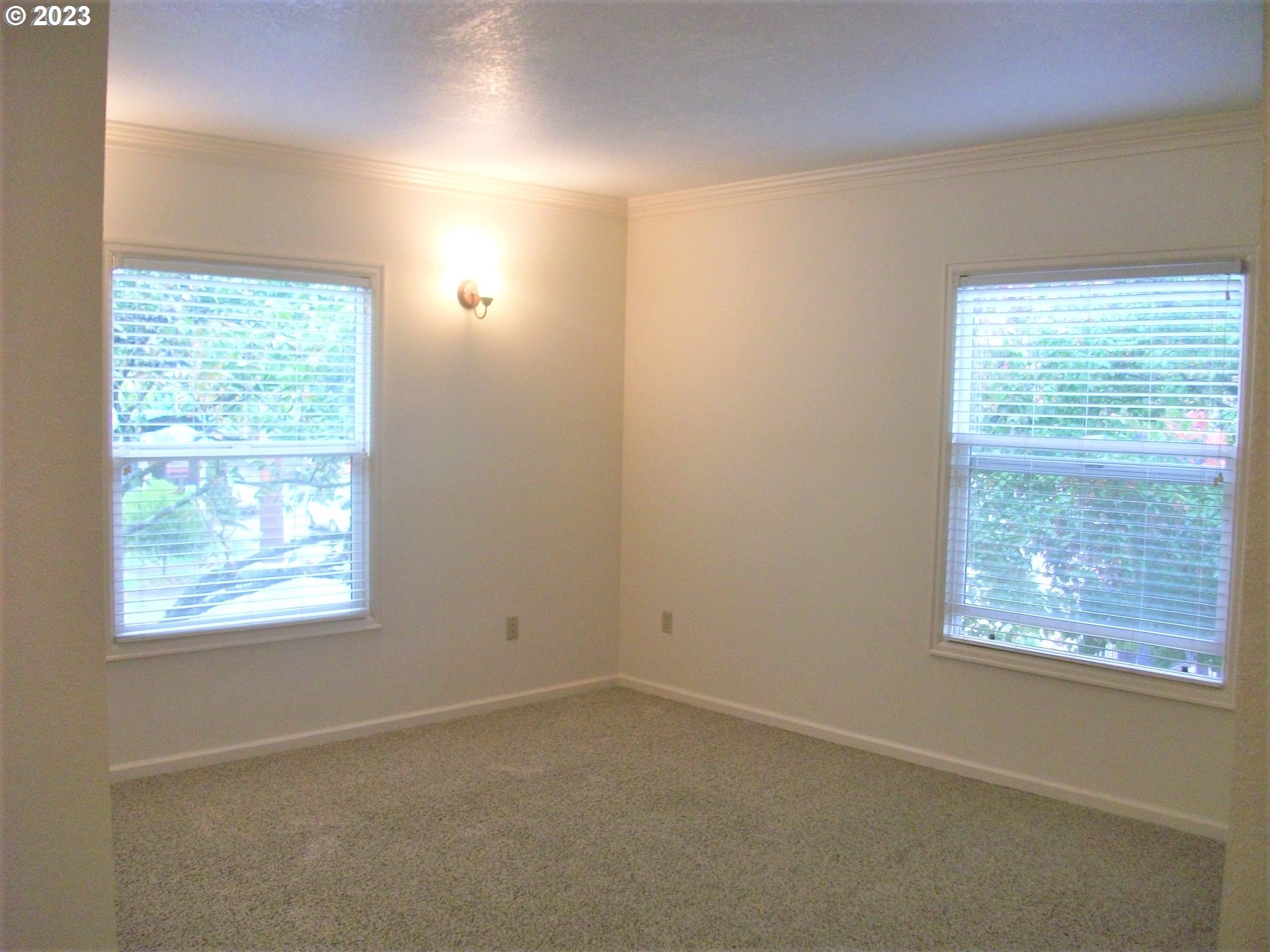 4318 SE MILWAUKIE AVE