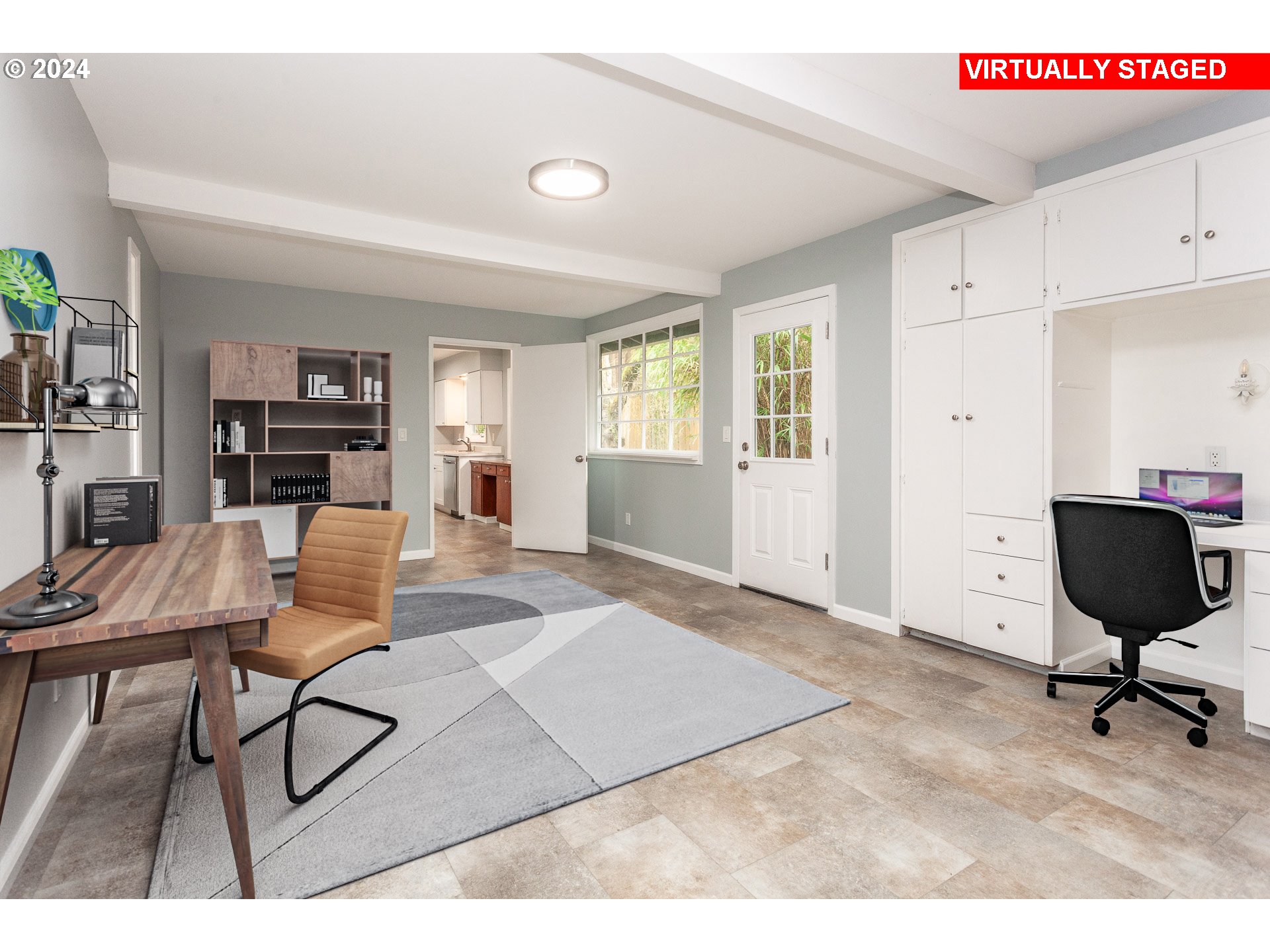 16184 LAKE FOREST BLVD