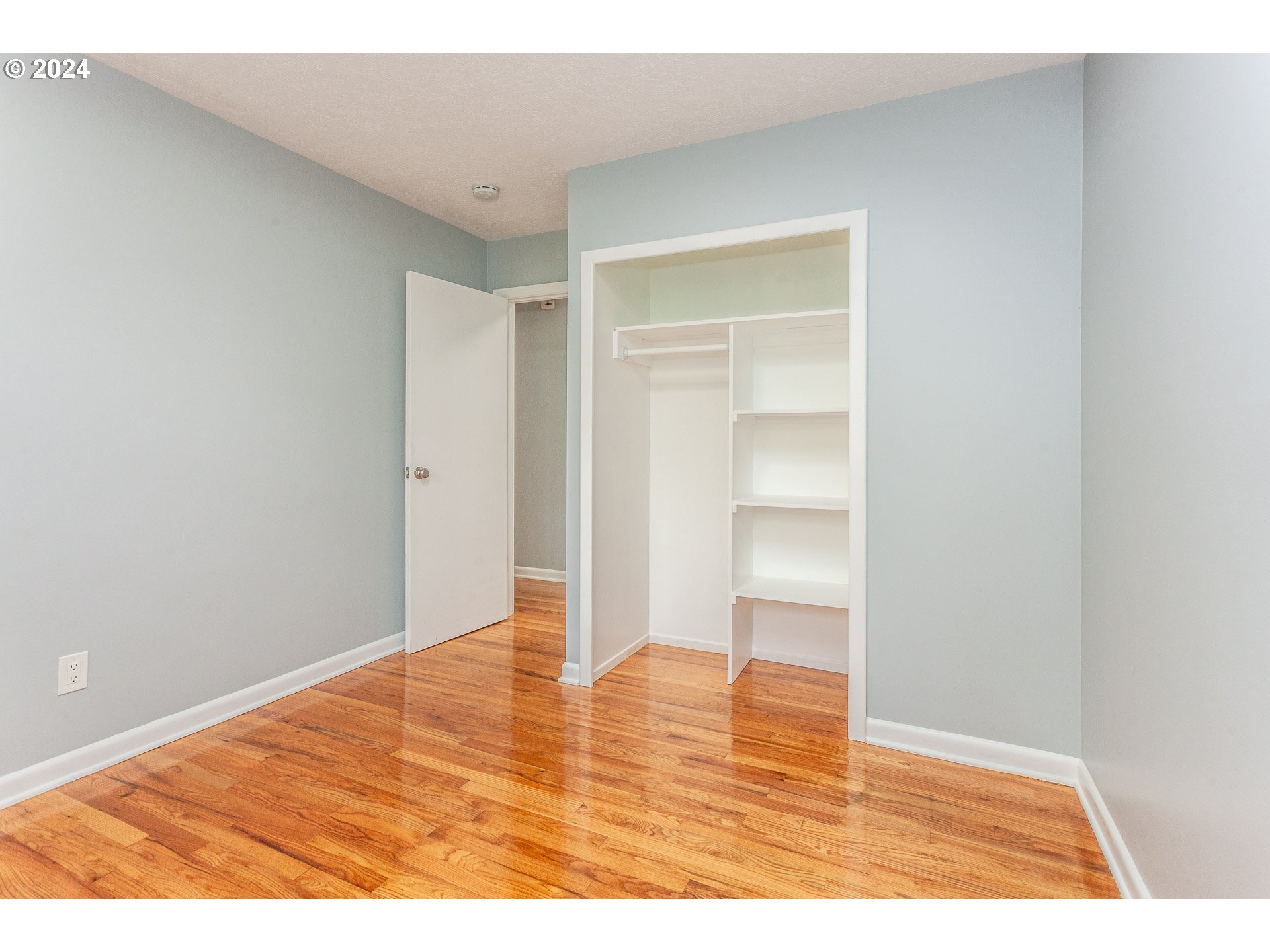 16184 LAKE FOREST BLVD