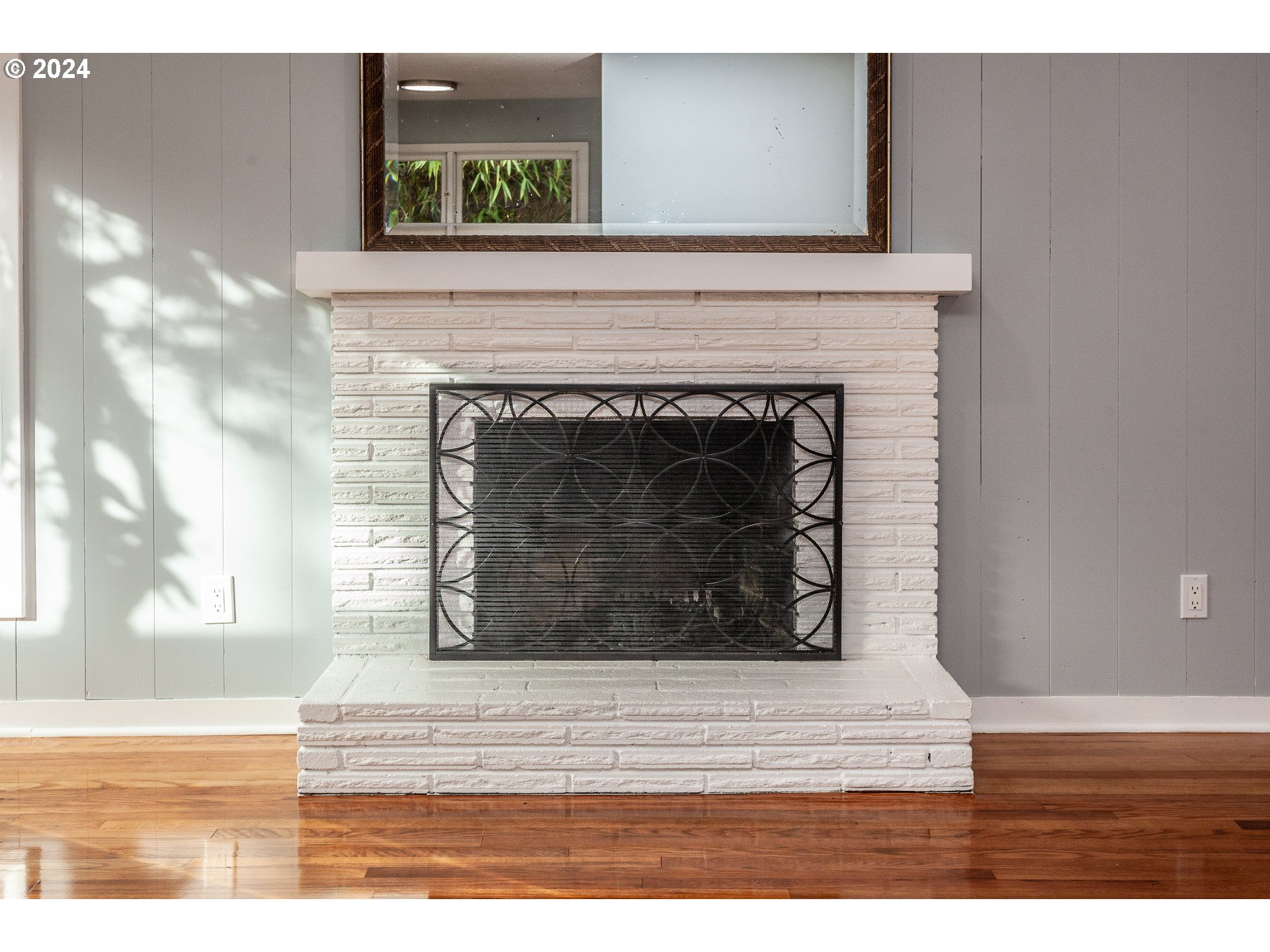 16184 LAKE FOREST BLVD