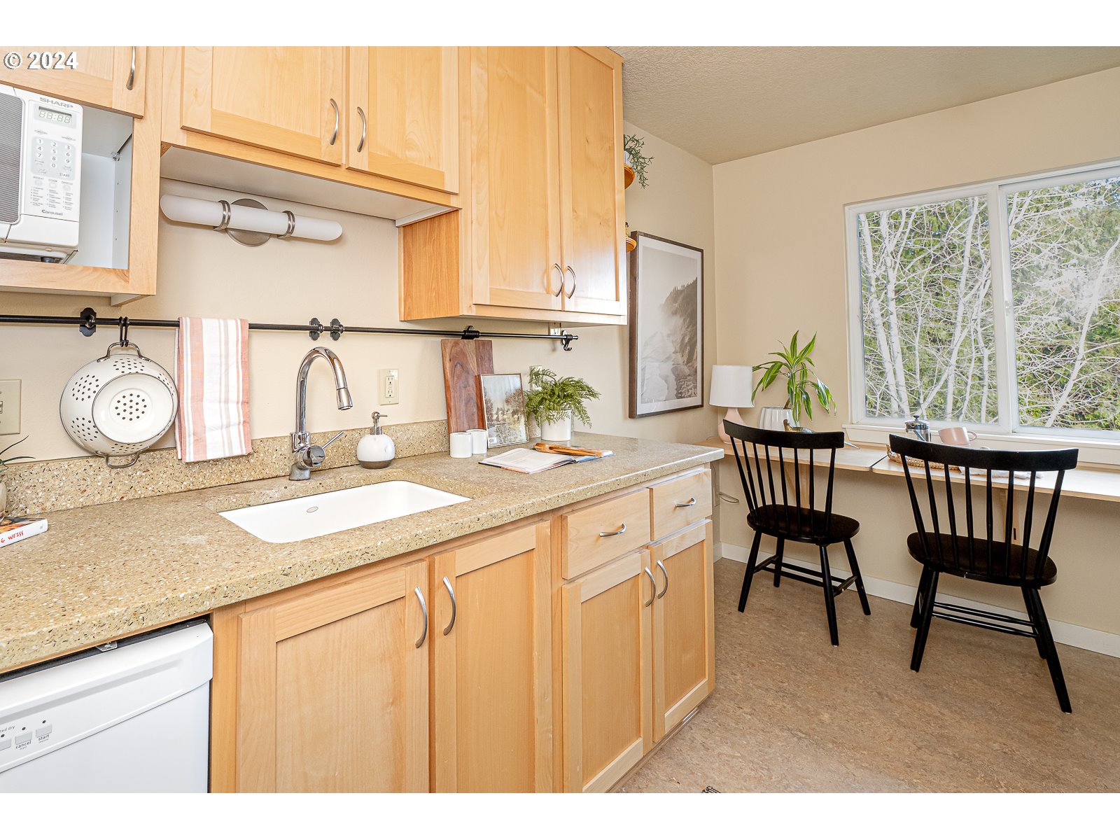 4655 NE KILLINGSWORTH ST 32