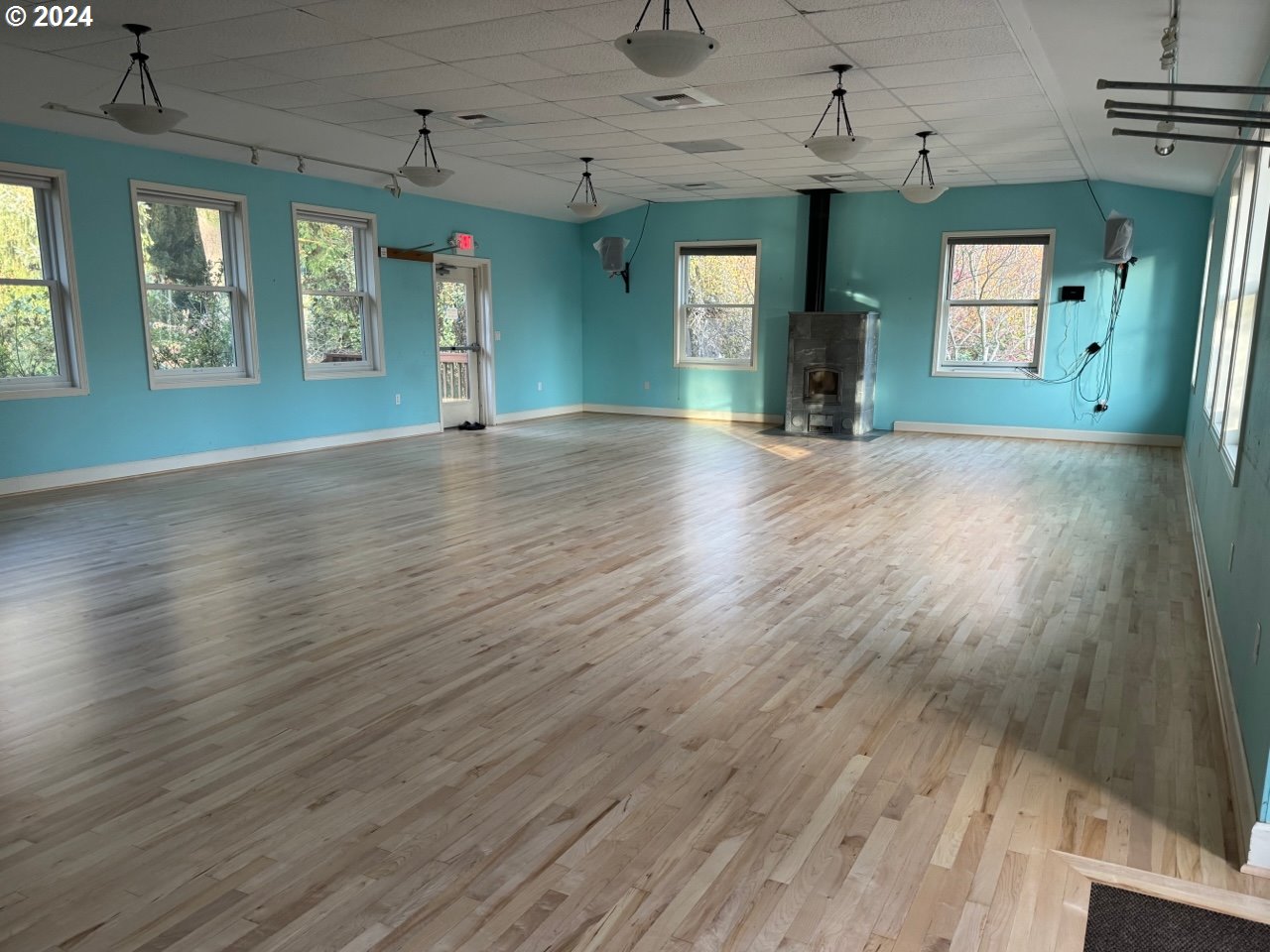 4655 NE KILLINGSWORTH ST 32