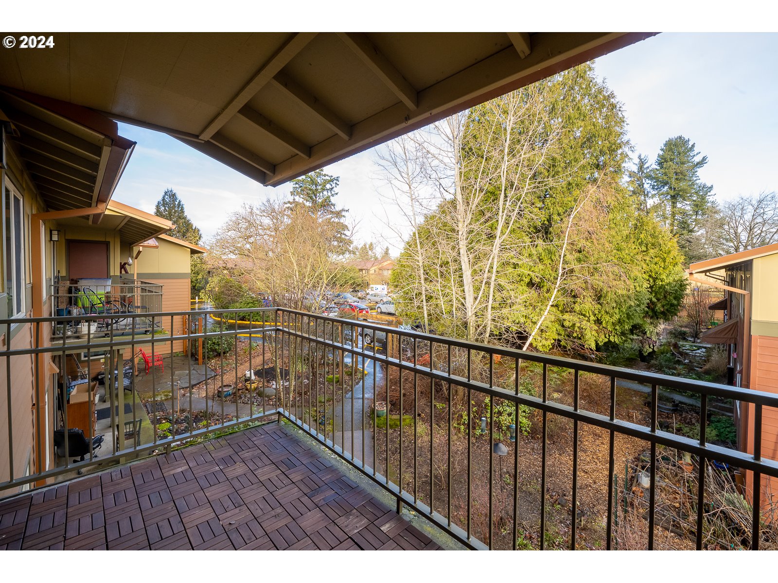 4655 NE KILLINGSWORTH ST 32