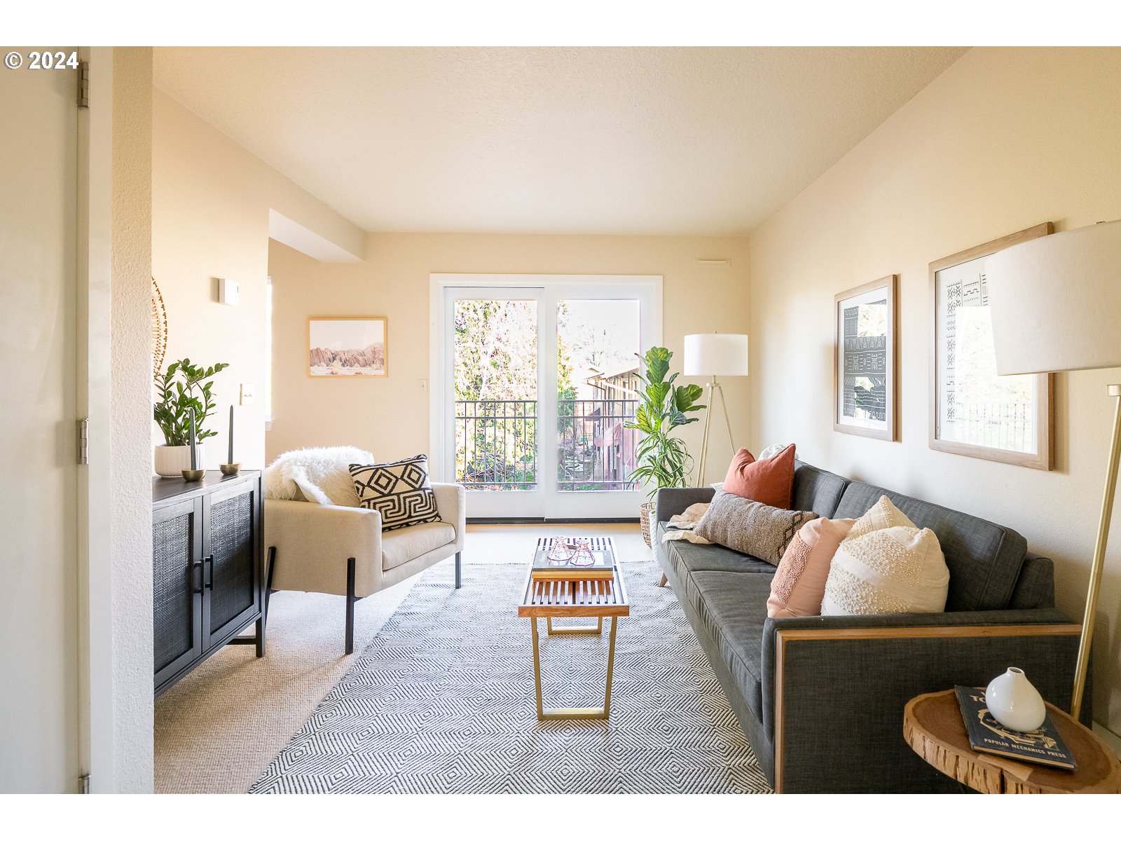 4655 NE KILLINGSWORTH ST 32