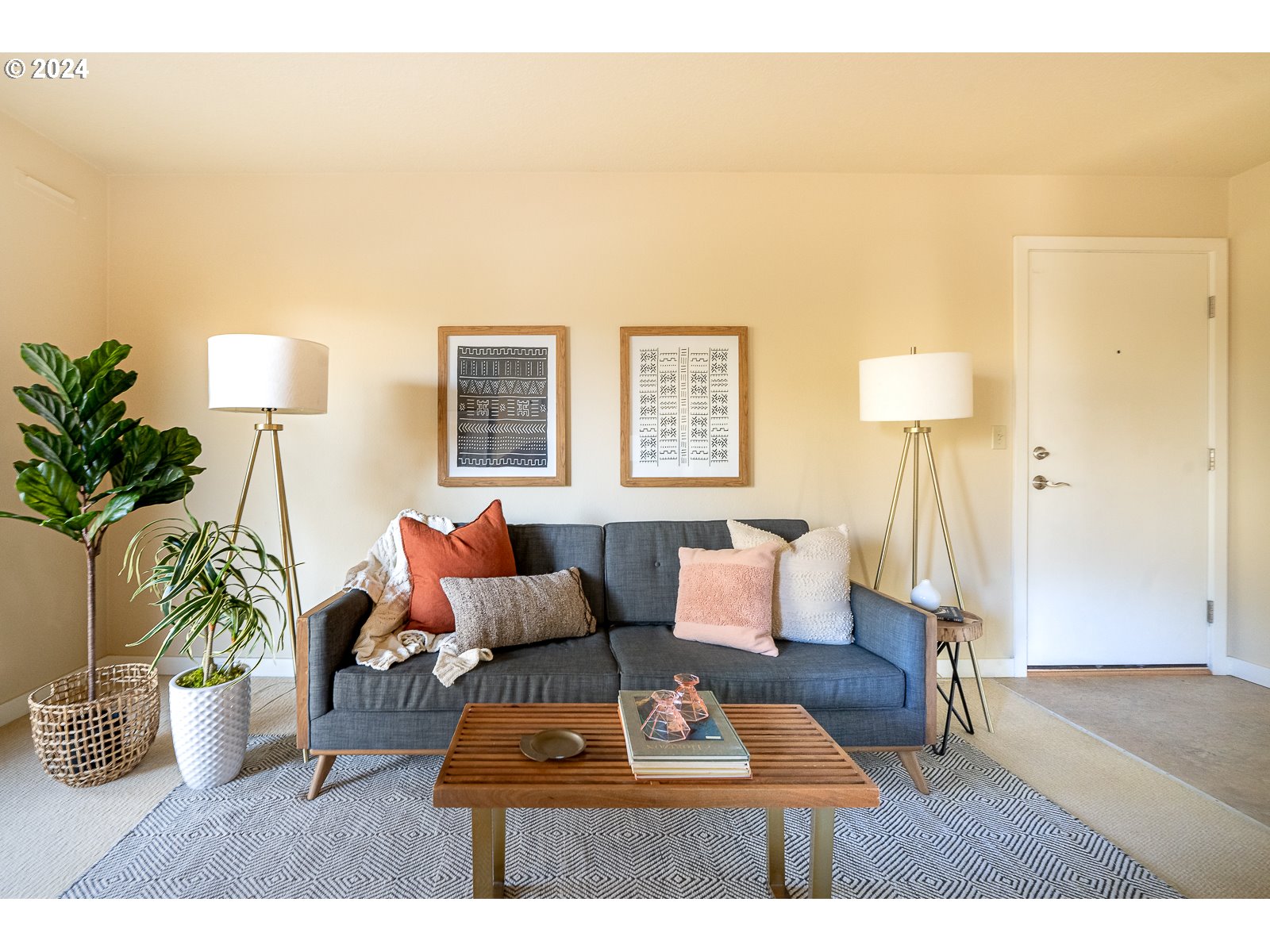 4655 NE KILLINGSWORTH ST 32