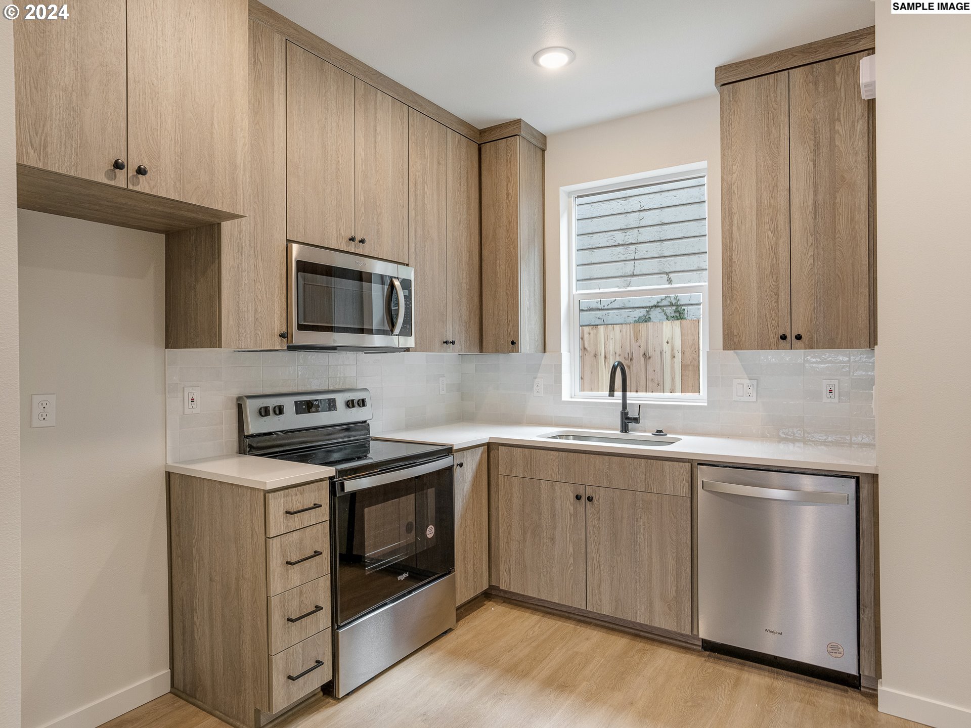 2223 SE 12th AVE 6