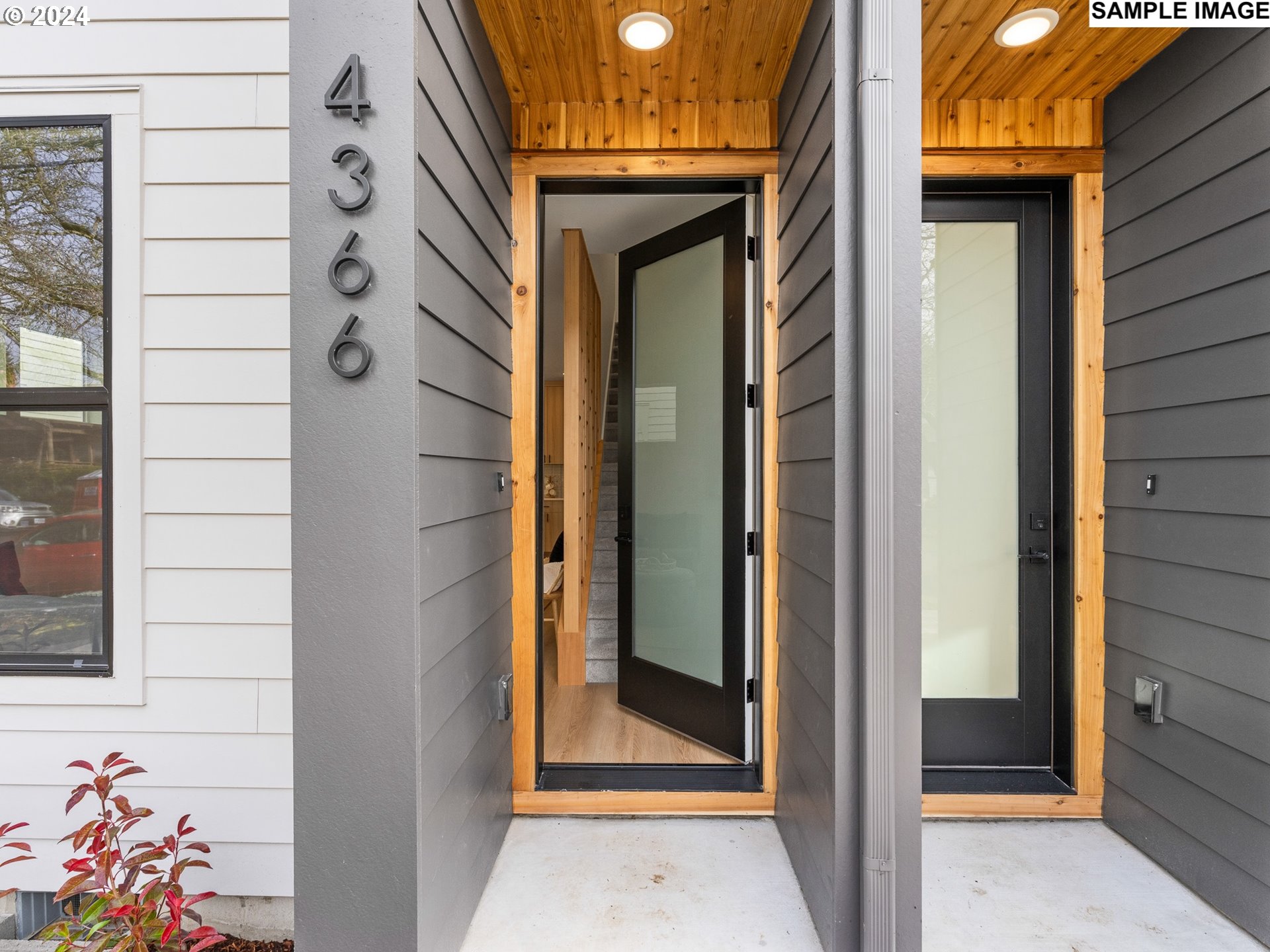 4364 N Gantenbein AVE 2