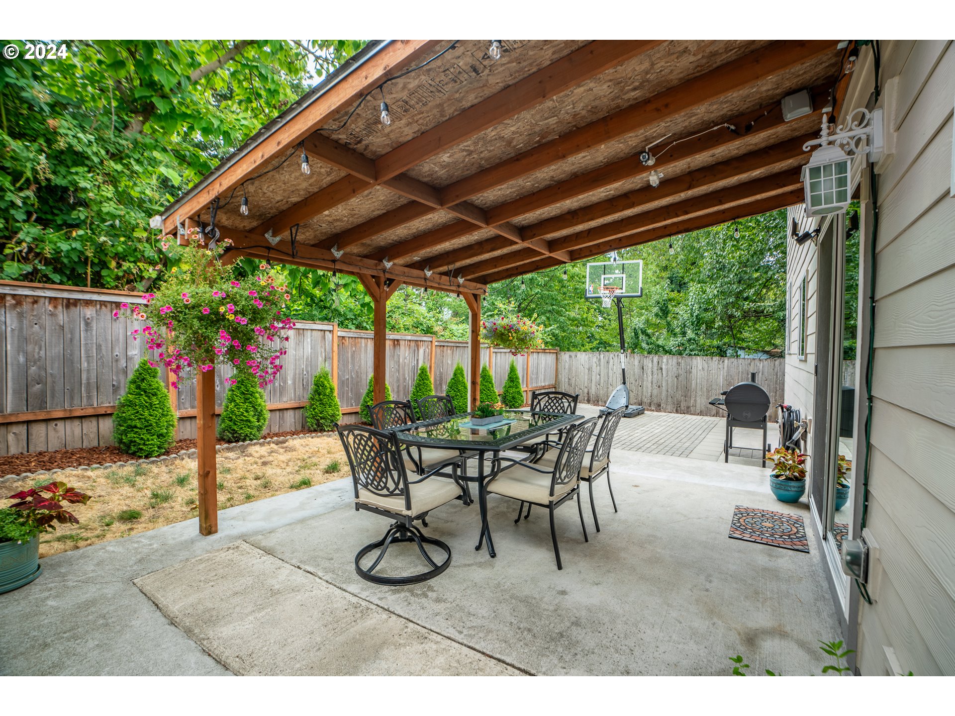 16240 SE BLOOMING LN