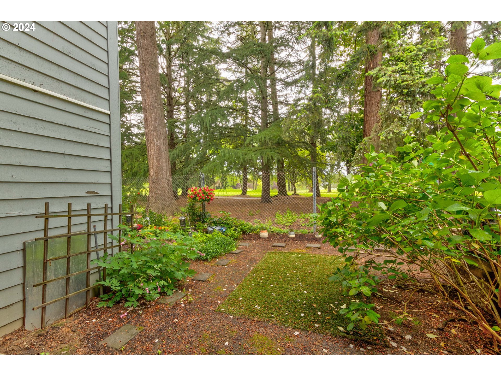 8808 SW BRIGHTFIELD CIR