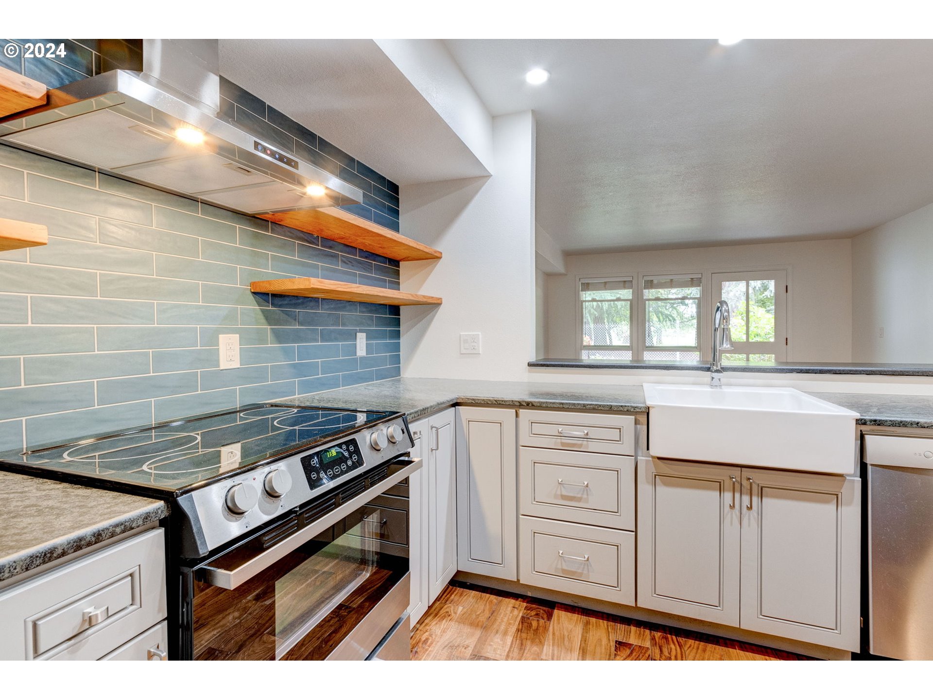 8808 SW BRIGHTFIELD CIR