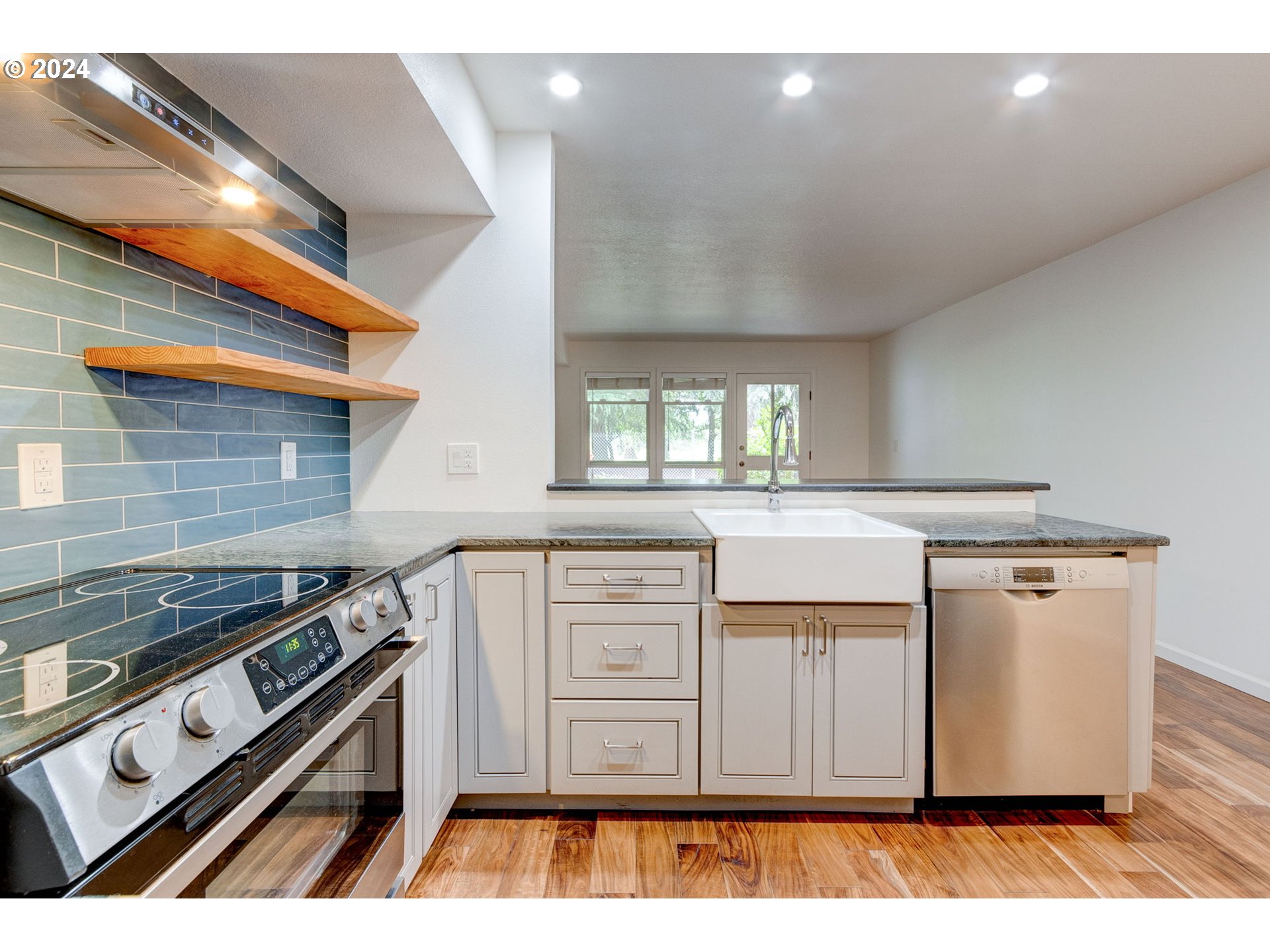 8808 SW BRIGHTFIELD CIR