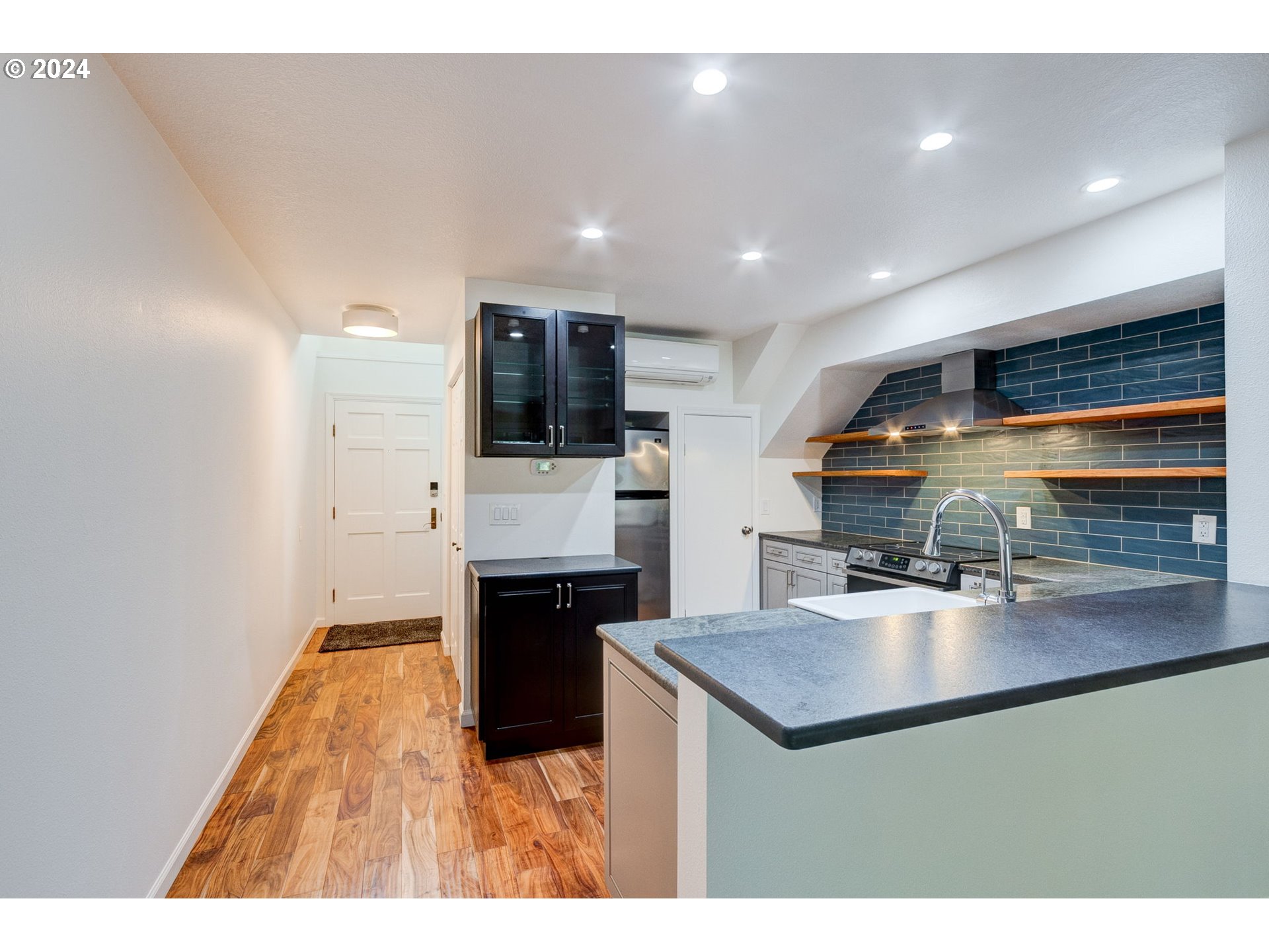 8808 SW BRIGHTFIELD CIR