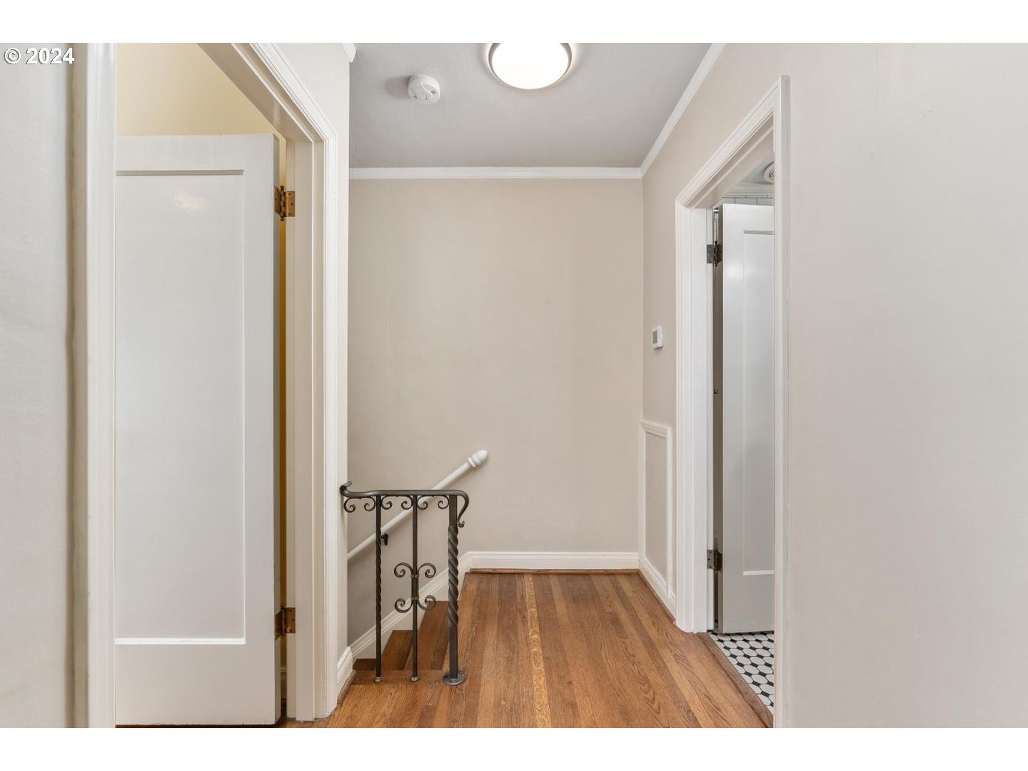 2325 NE FLANDERS ST 12