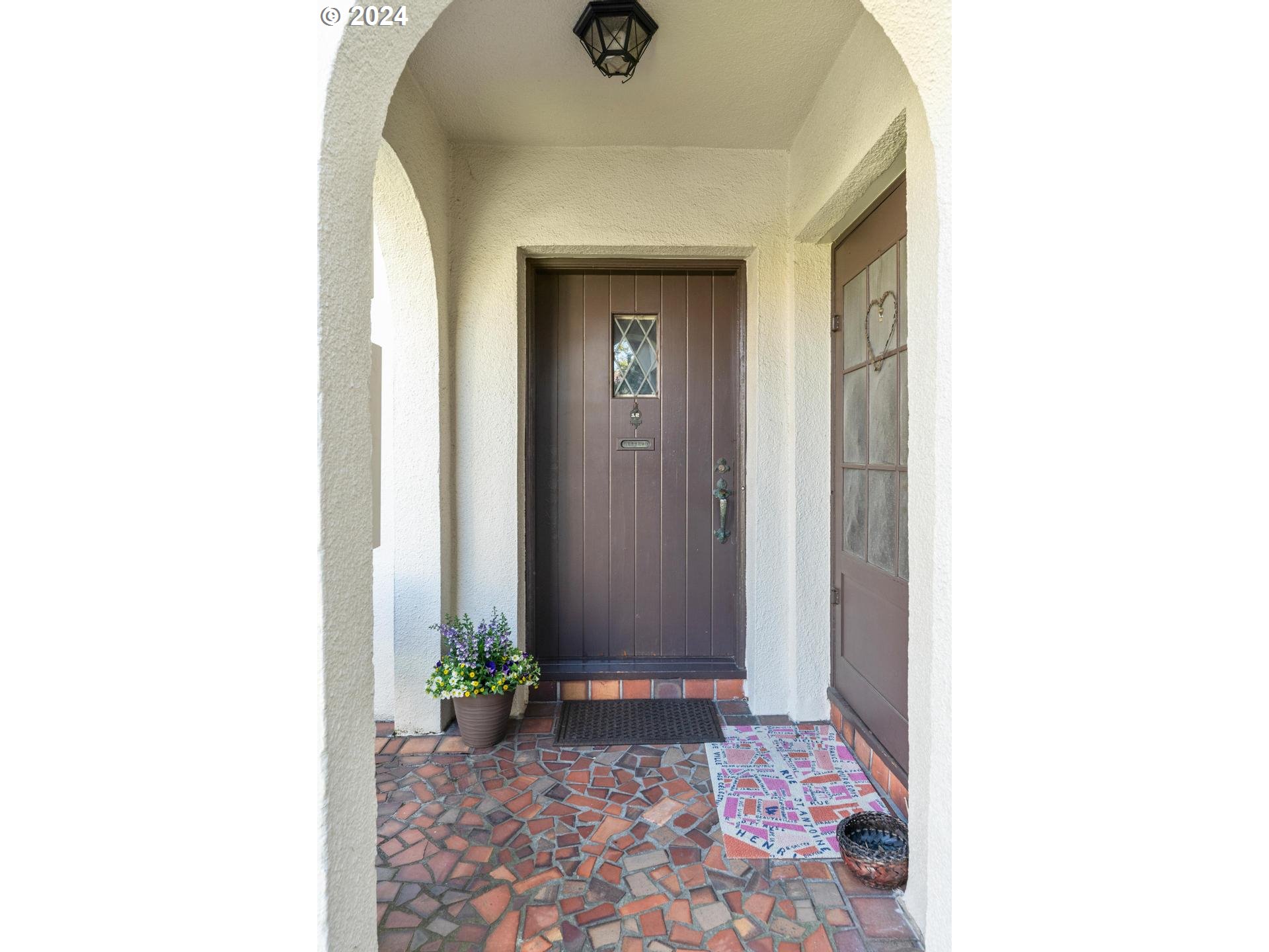 2325 NE FLANDERS ST 12