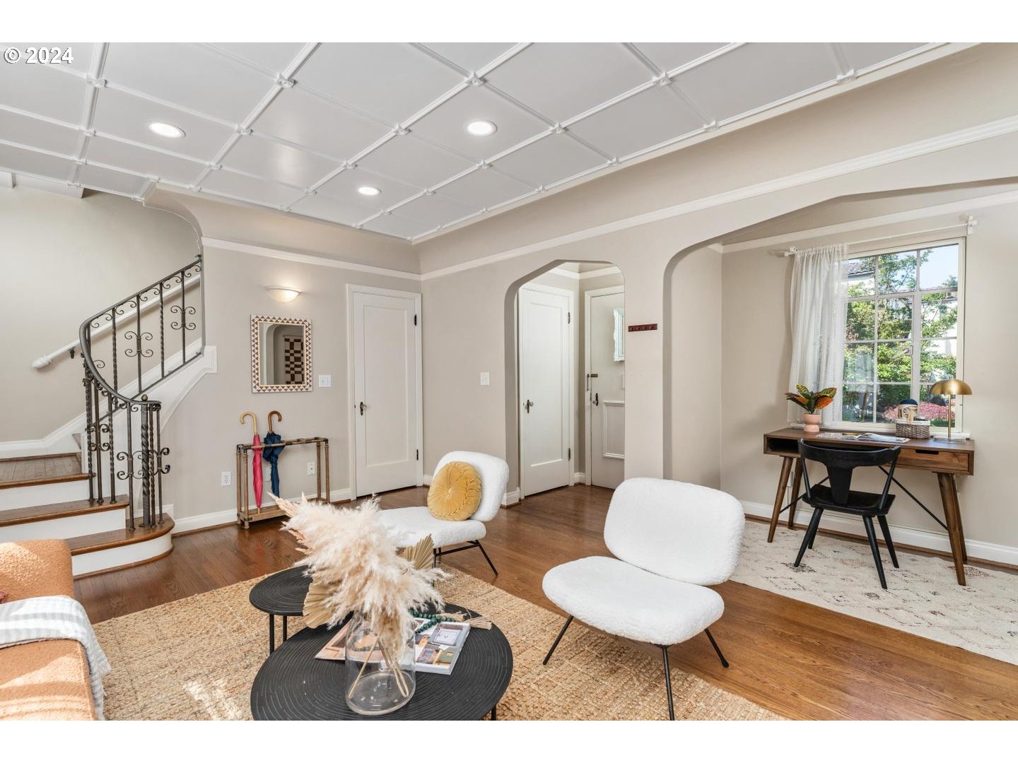 2325 NE FLANDERS ST 12