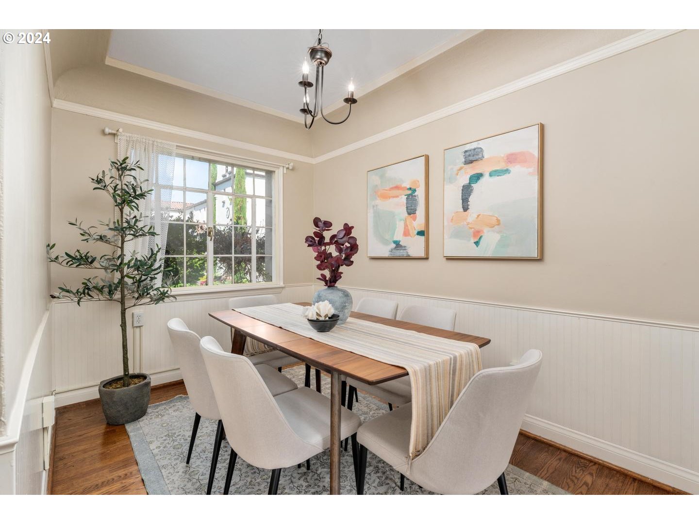 2325 NE FLANDERS ST 12