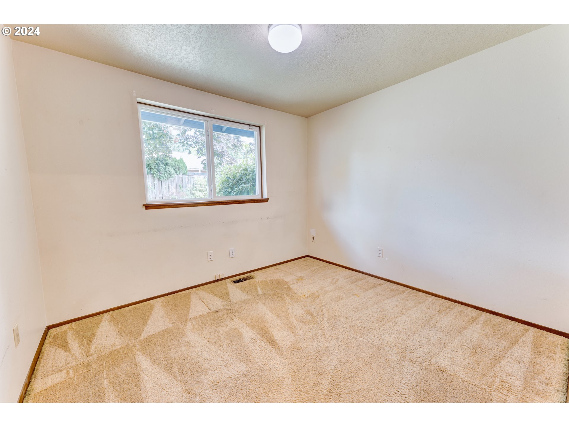 8625 SW MONTICELLO ST