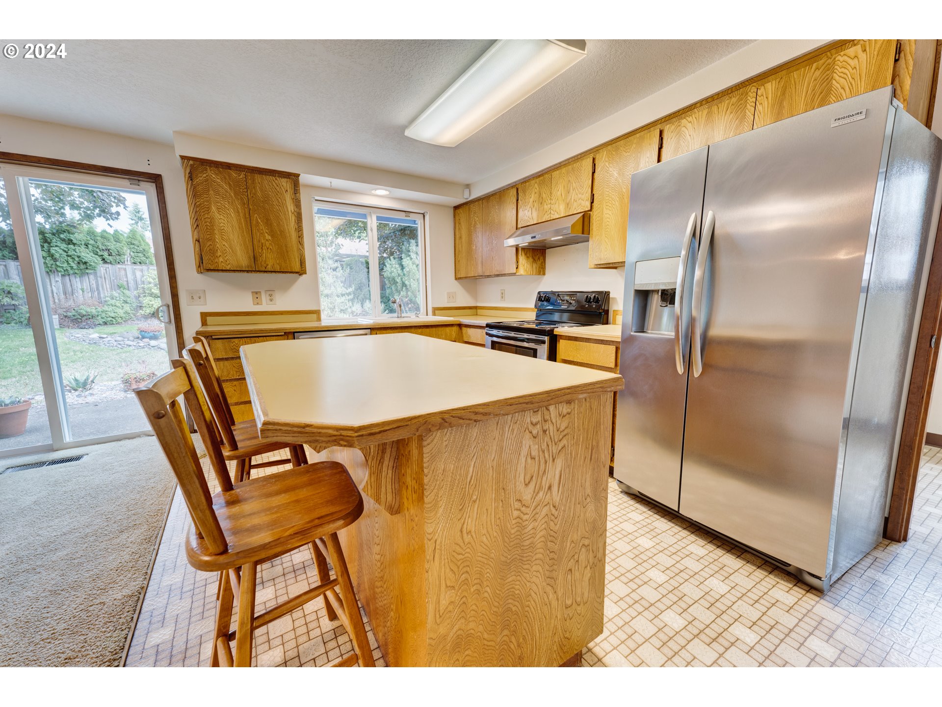 8625 SW MONTICELLO ST