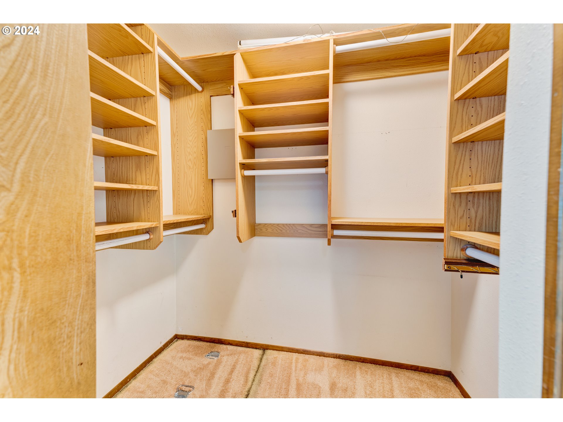 8625 SW MONTICELLO ST