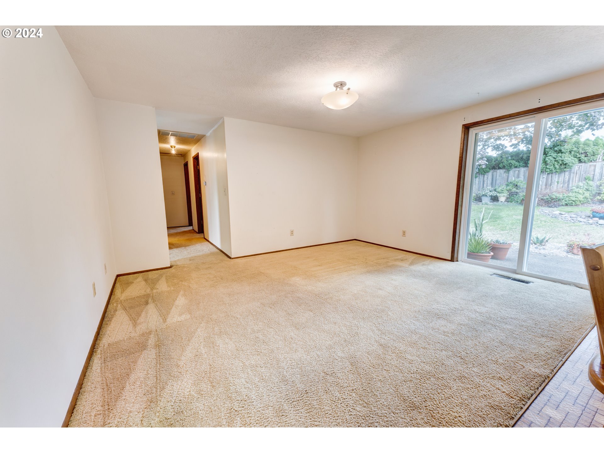 8625 SW MONTICELLO ST