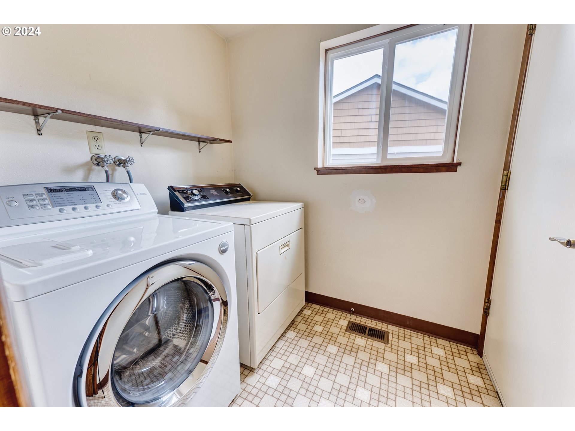 8625 SW MONTICELLO ST