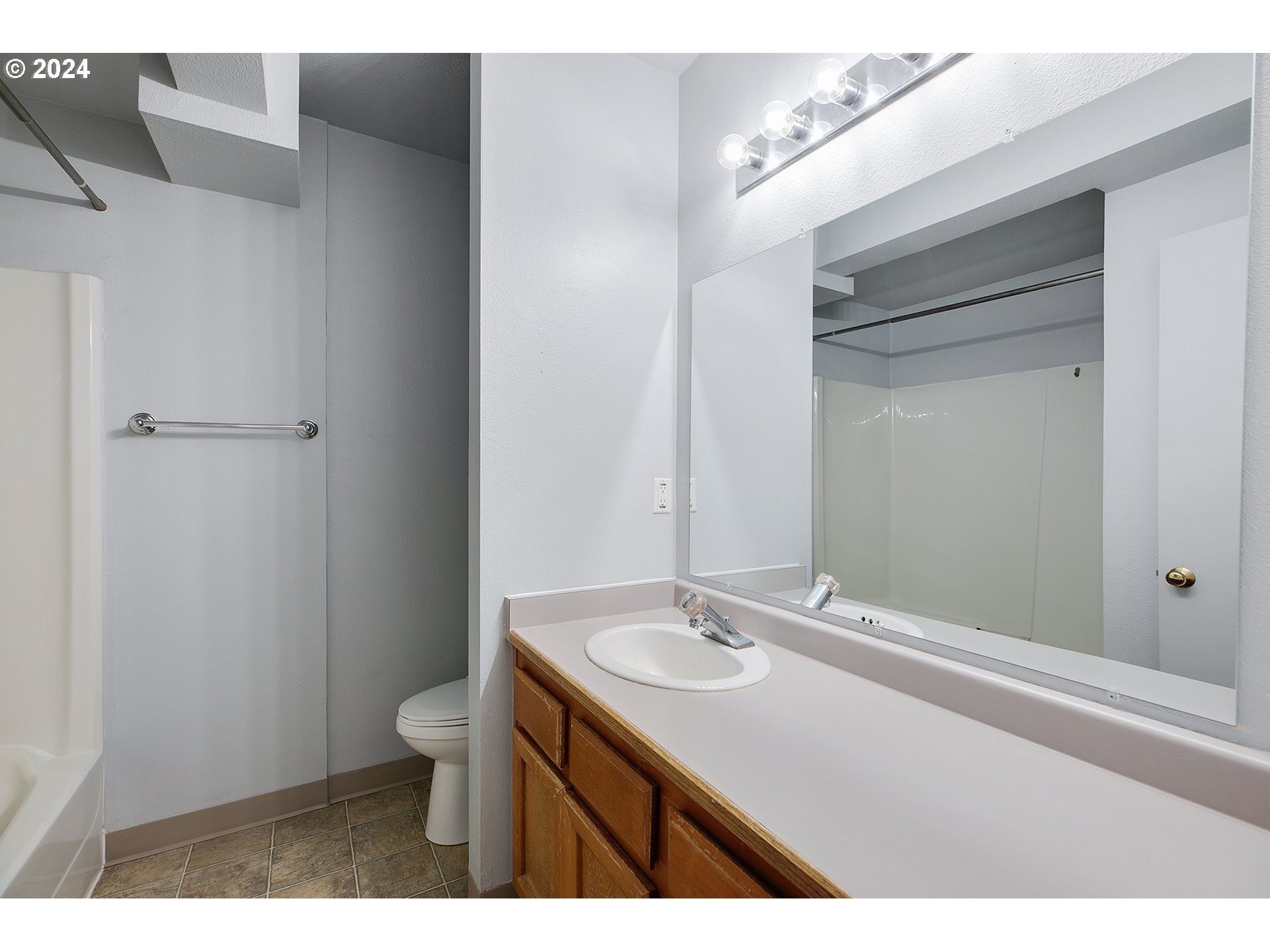 8720 SW TUALATIN RD Unit: 119