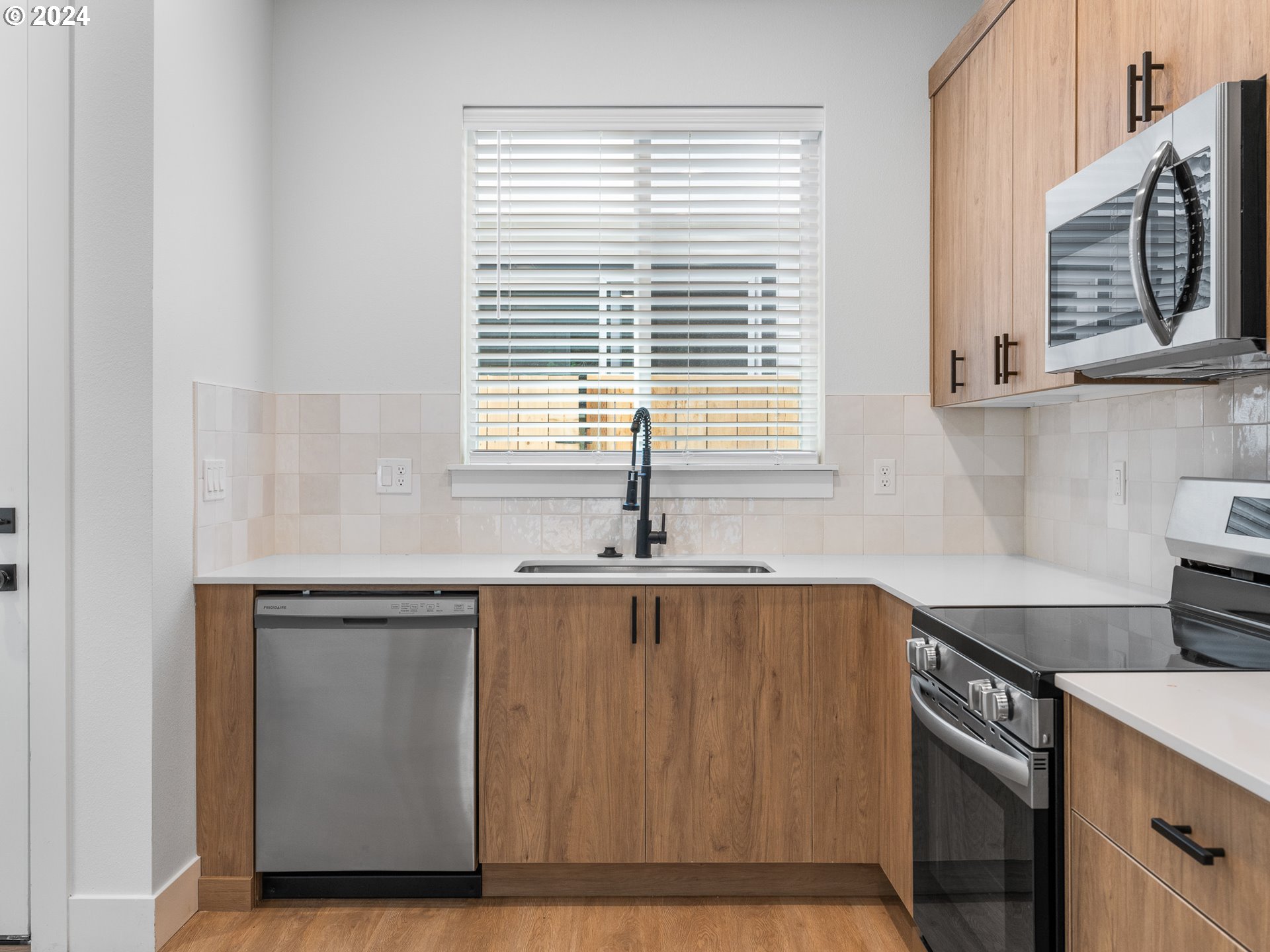 2377 SE 135th AVE 4