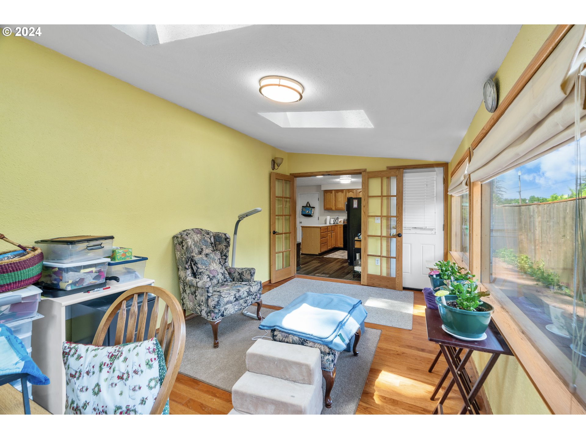 11854 SE WASHINGTON ST