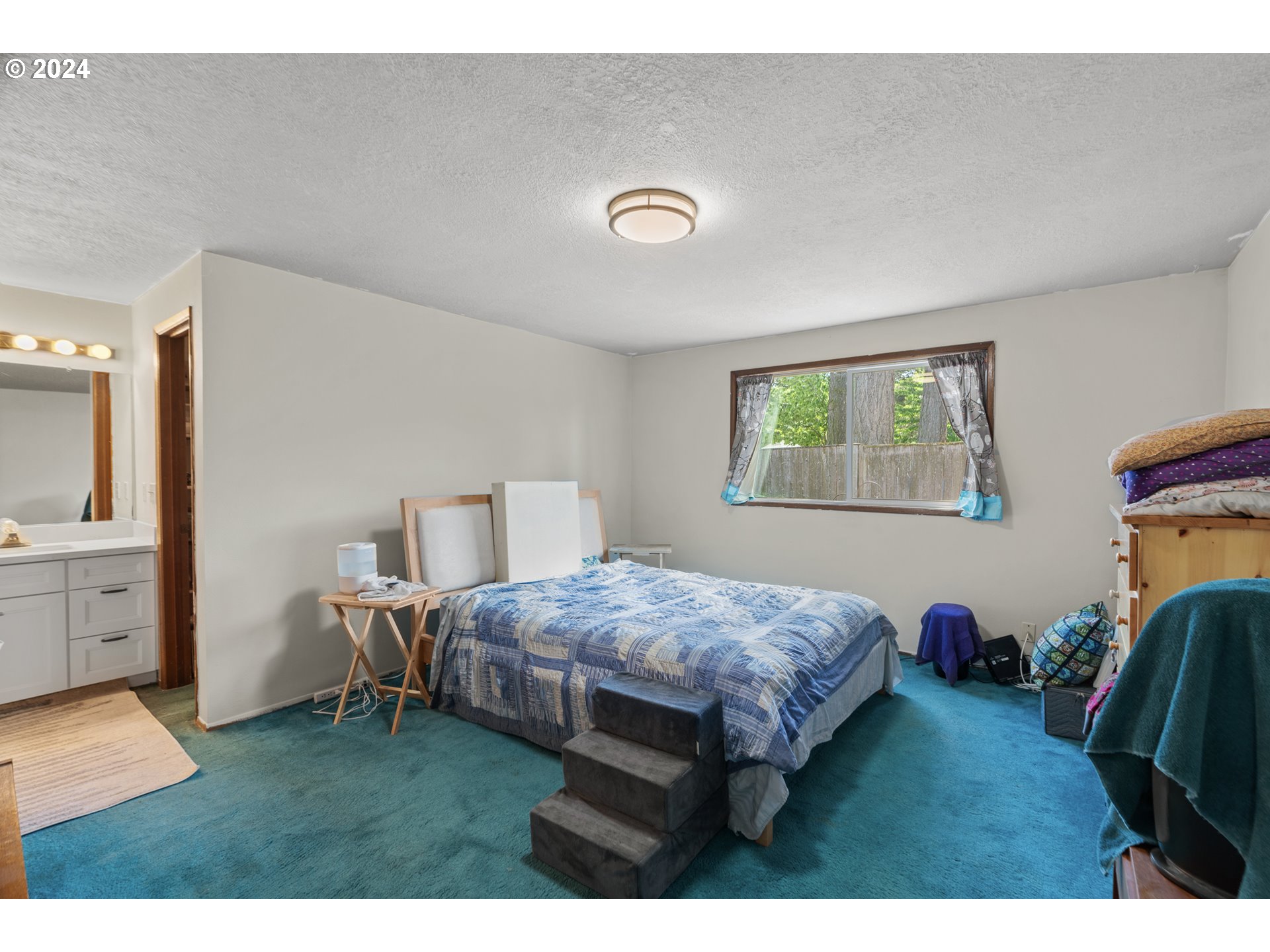 11854 SE WASHINGTON ST