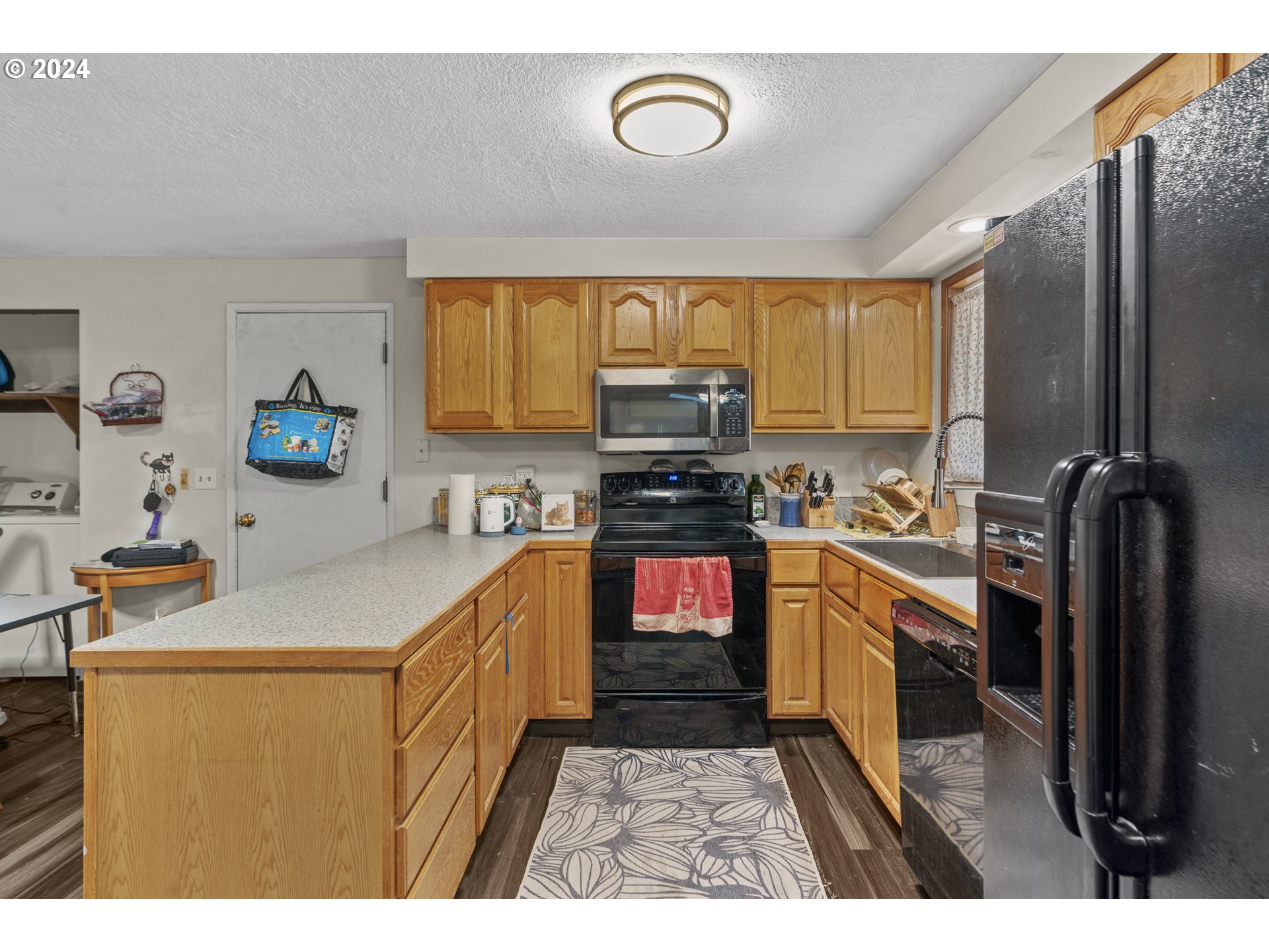 11854 SE WASHINGTON ST