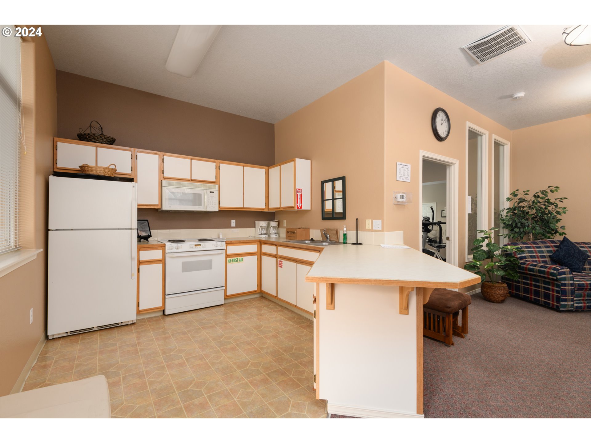 4848 W POWELL BLVD 102