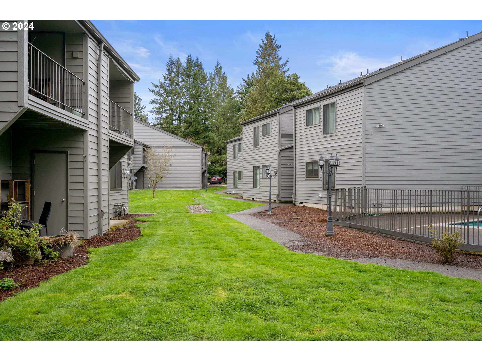 6745 SW Scholls Ferry RD #3