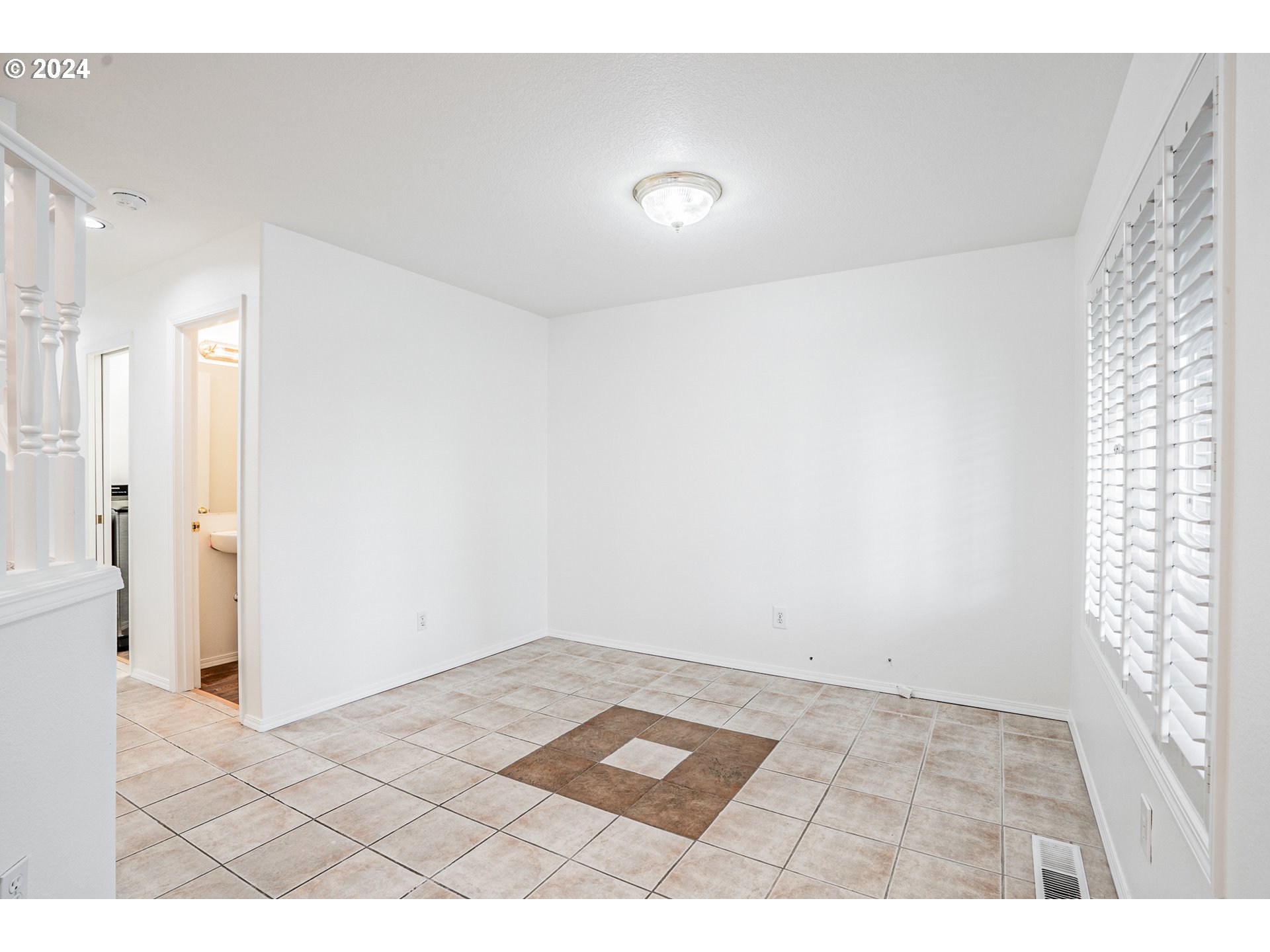 11017 NW RIDGEVIEW PL