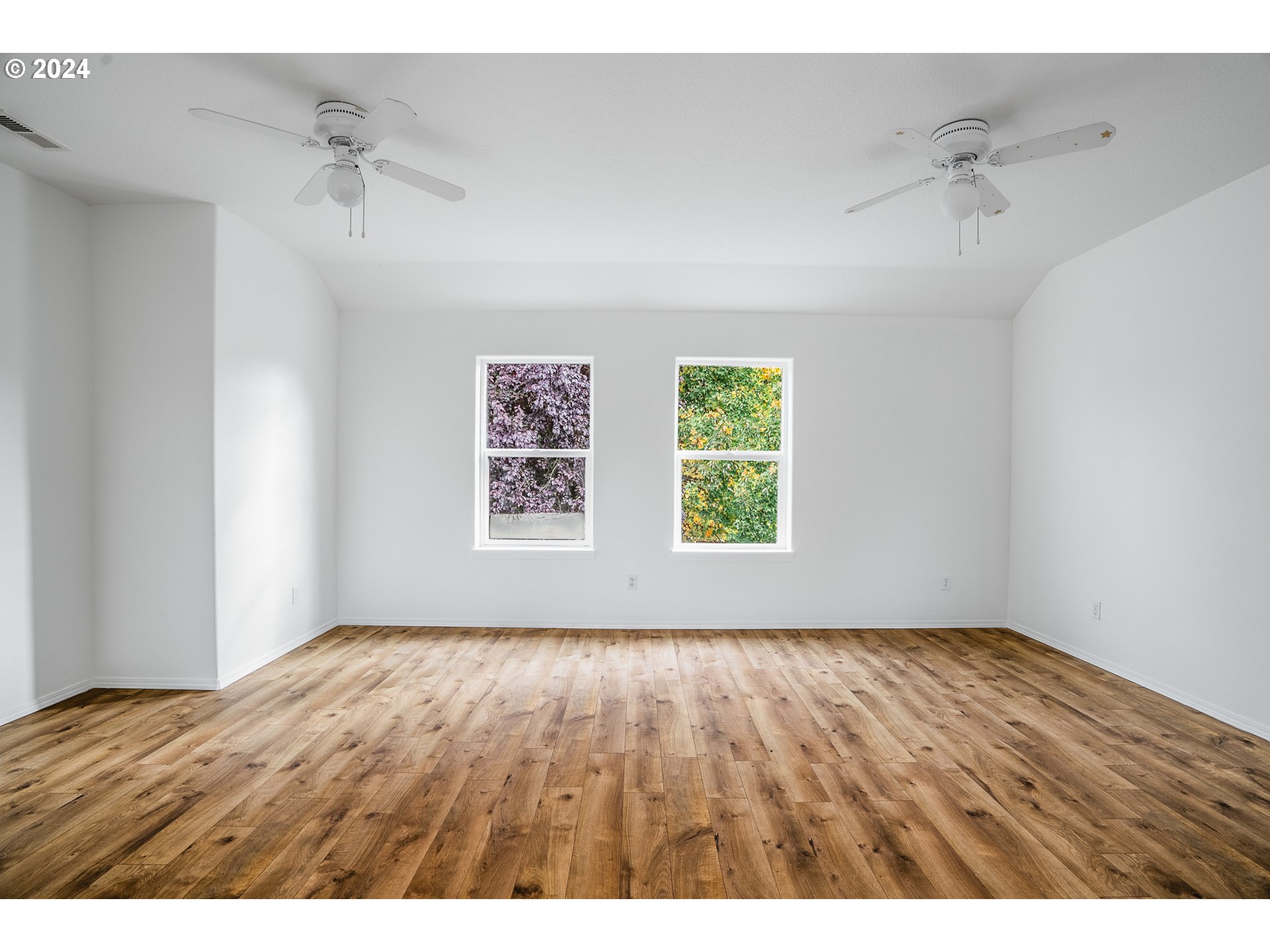 11017 NW RIDGEVIEW PL