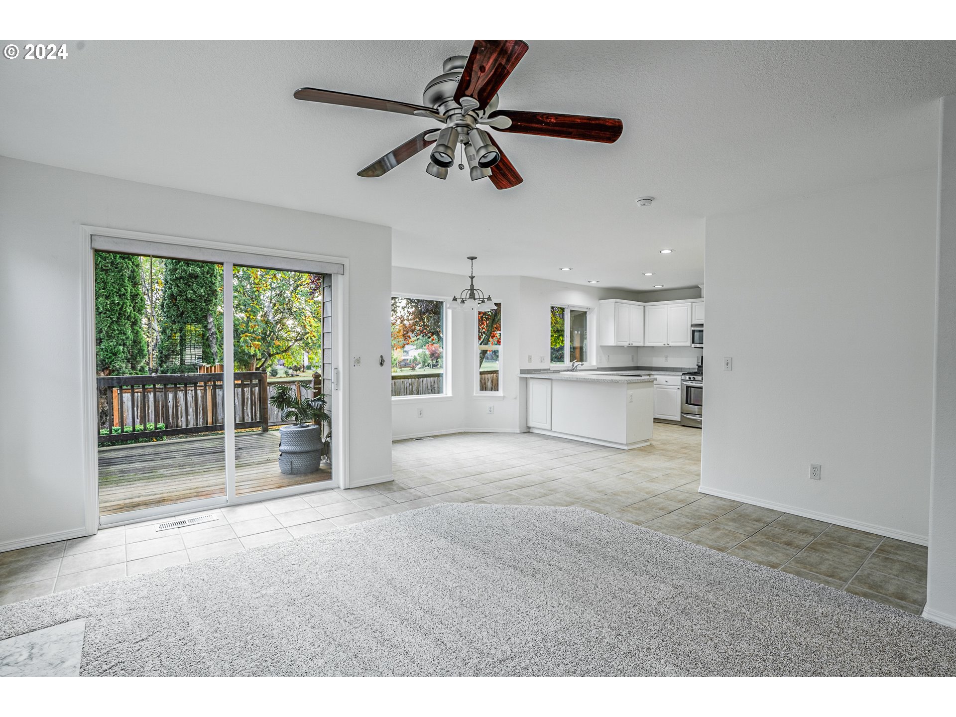 11017 NW RIDGEVIEW PL