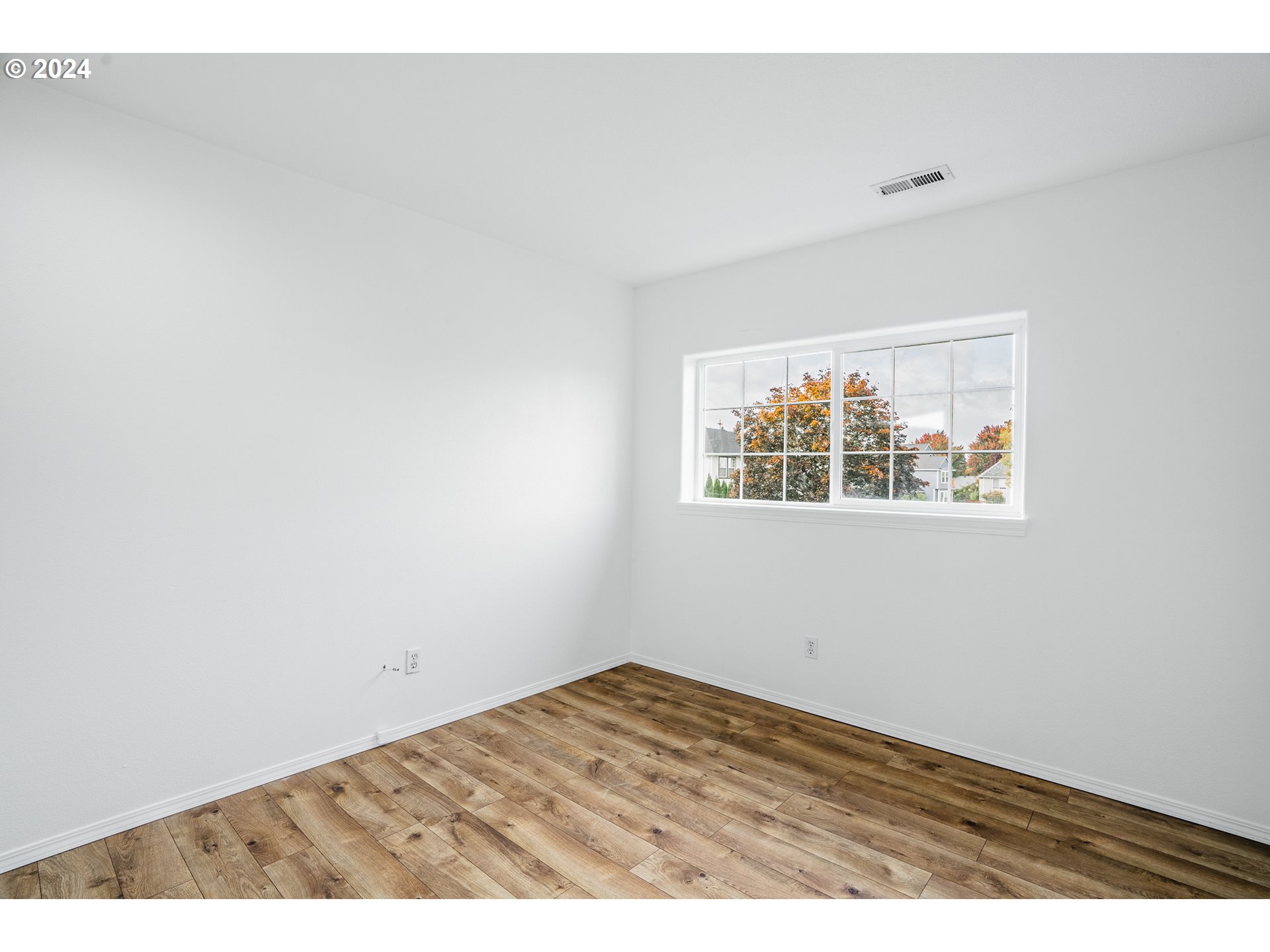 11017 NW RIDGEVIEW PL