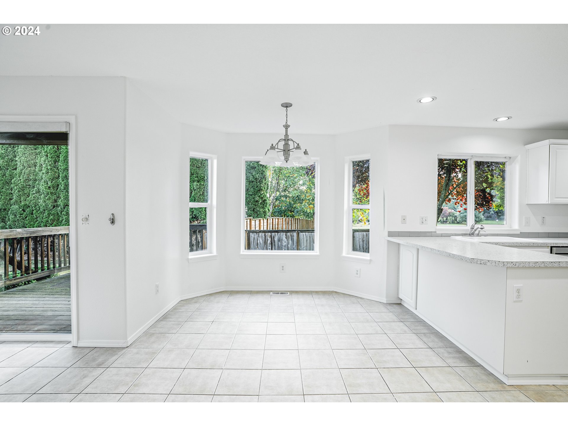 11017 NW RIDGEVIEW PL