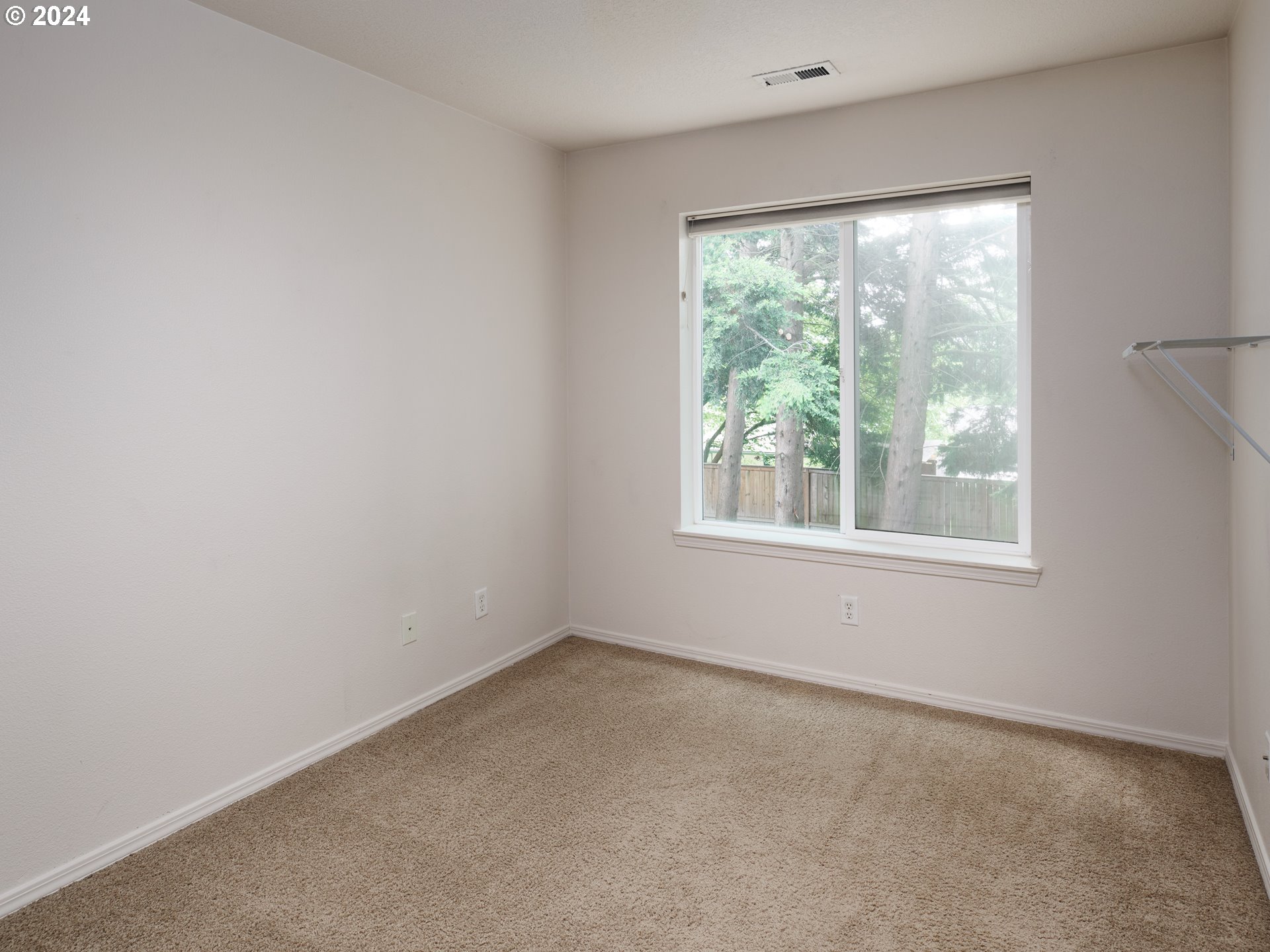 1232 SE ROUNDELAY ST